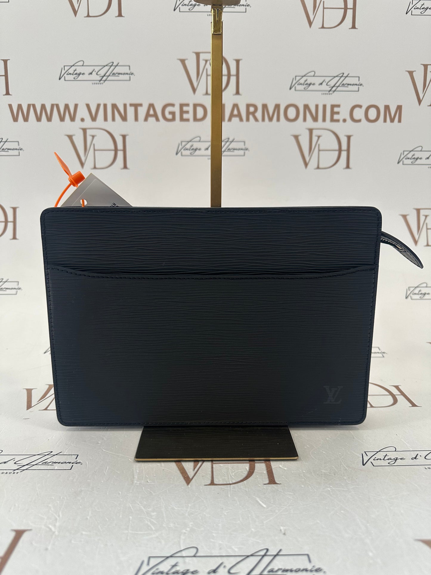 017888 - Louis Vuitton Black Epi Pochette Clutch