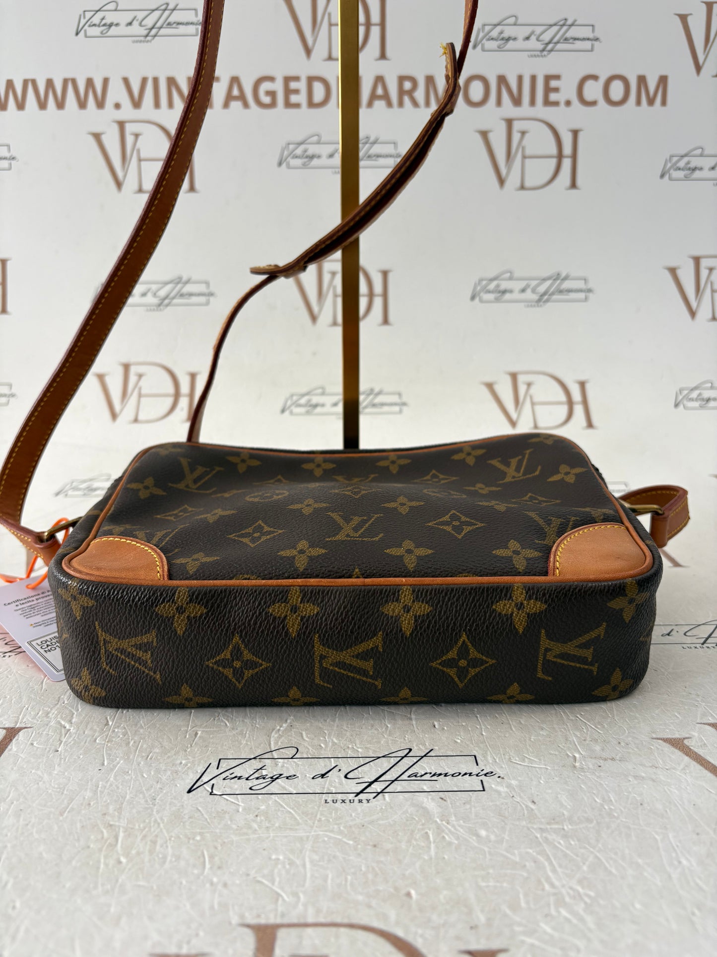 018267 - Louis Vuitton Trocadero 24