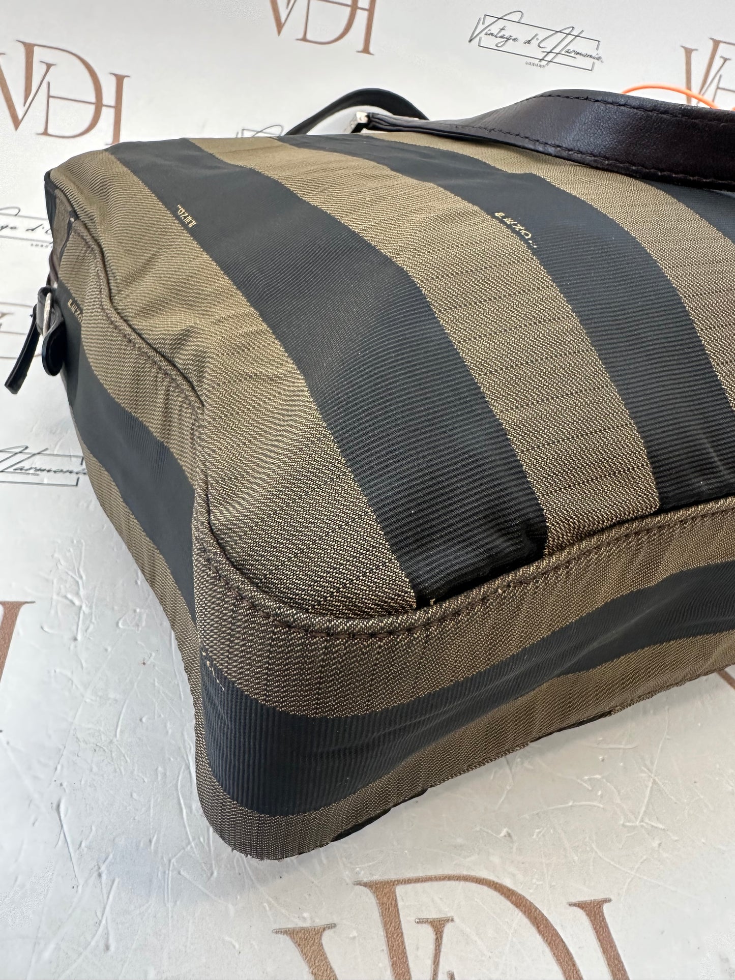 102492 - Fendi Messenger