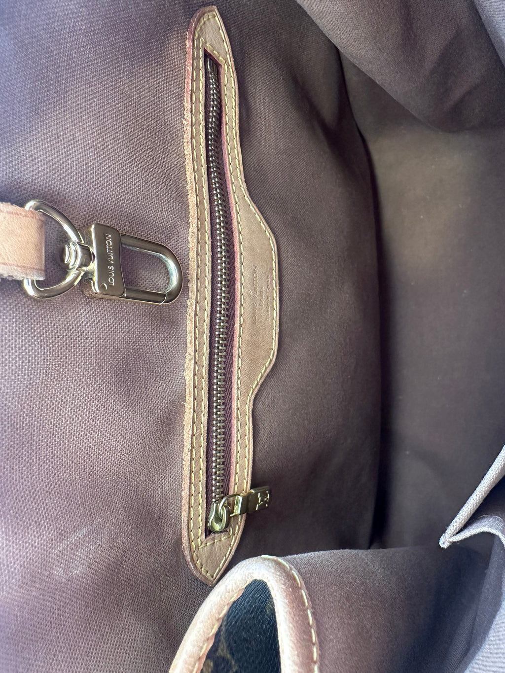 Louis Vuitton Batignolles Vertical