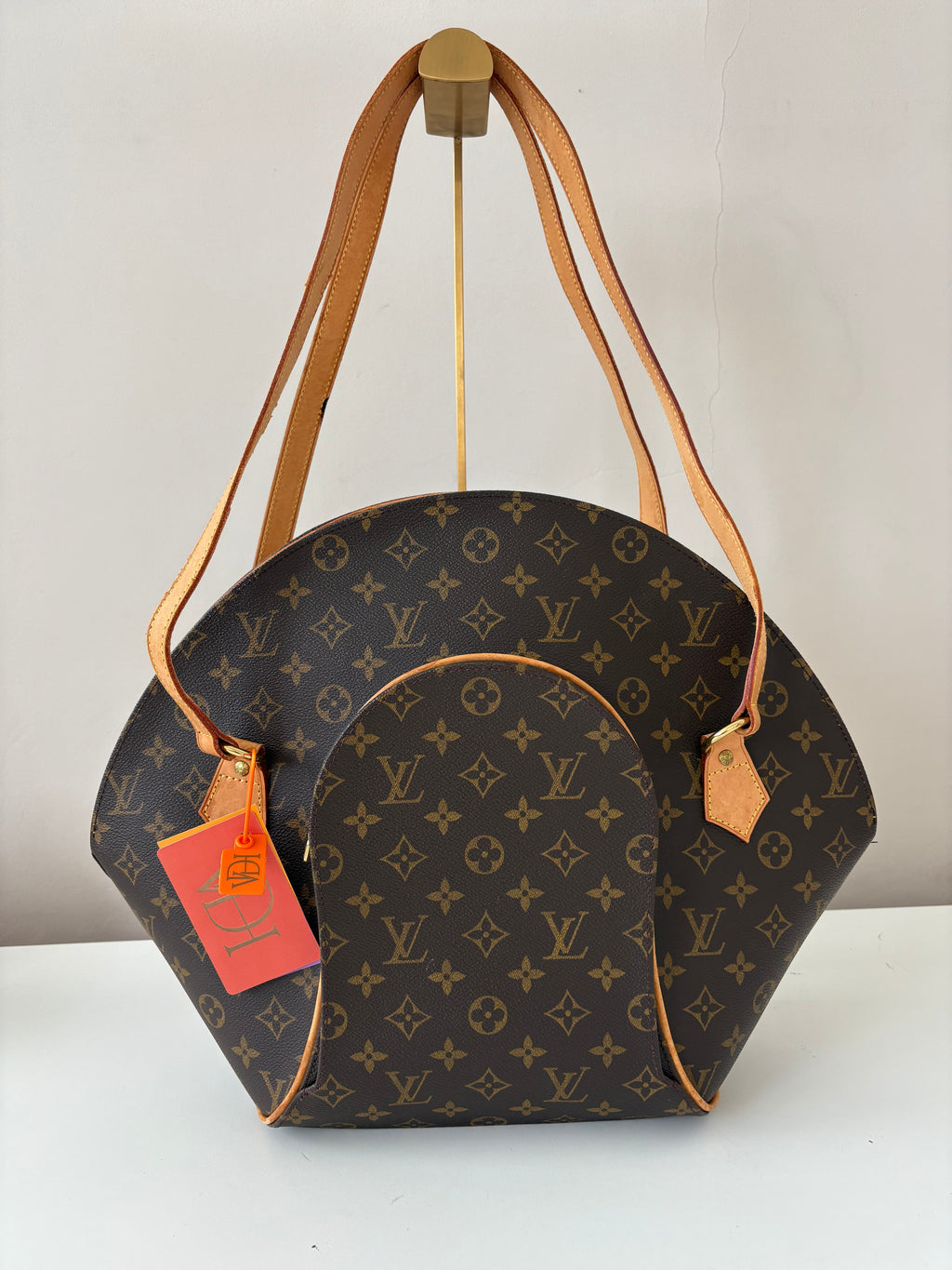 Louis Vuitton Ellipse Shopping
