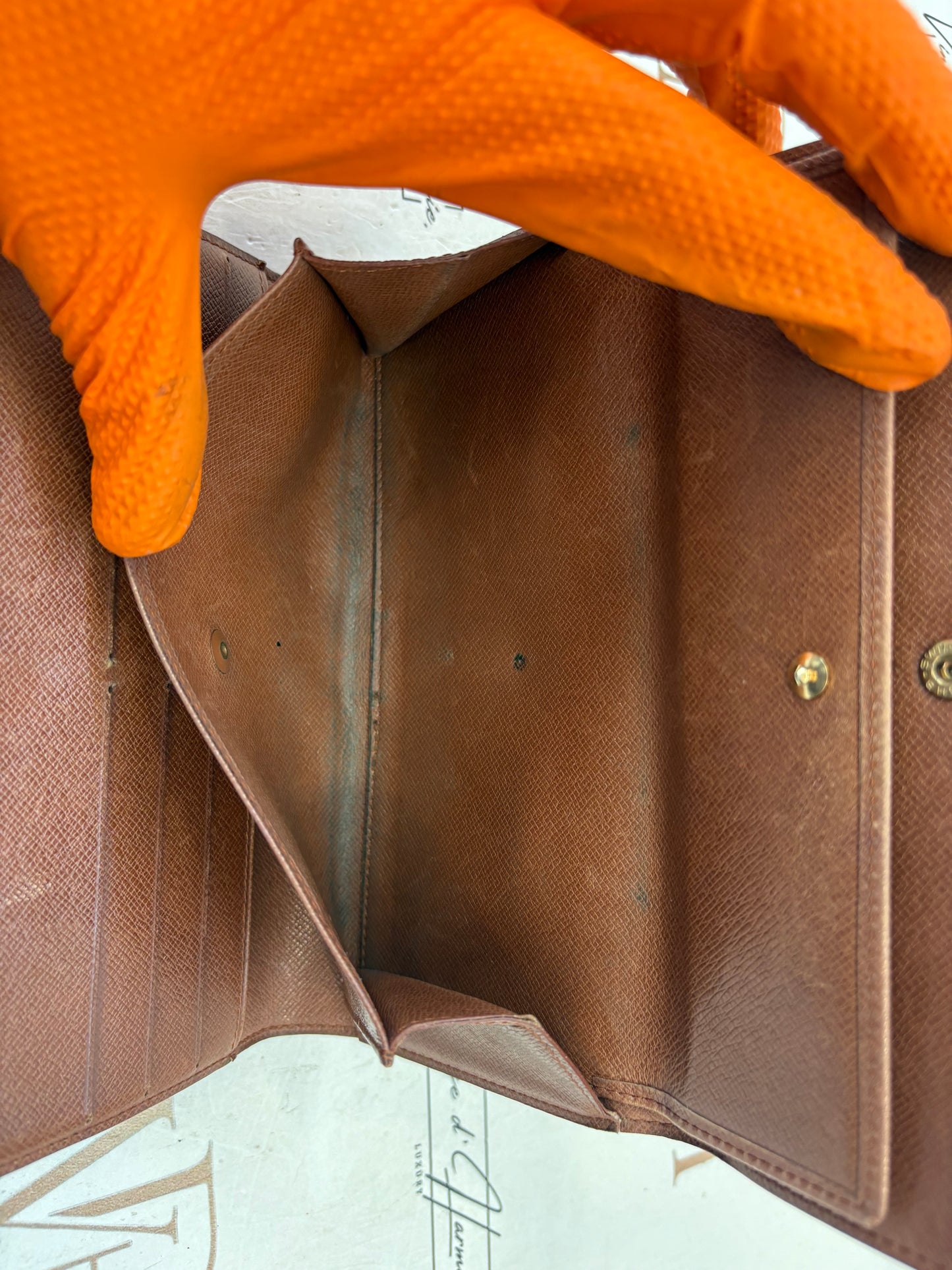017066 - Louis Vuitton Wallet