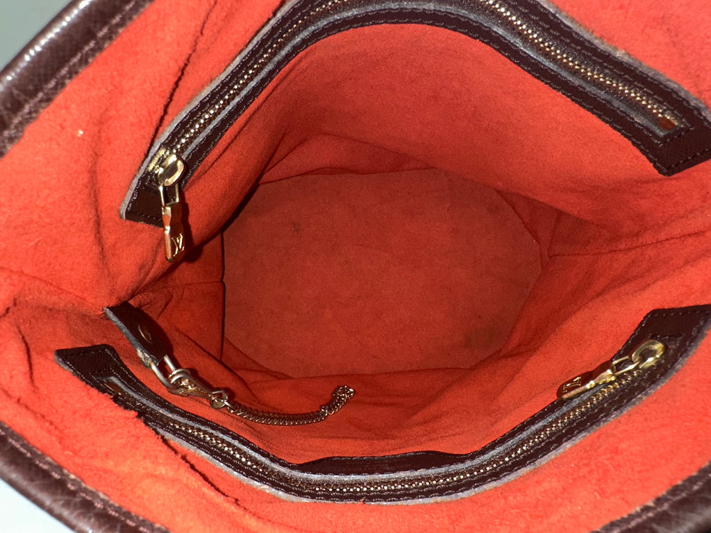 Louis Vuitton Marais