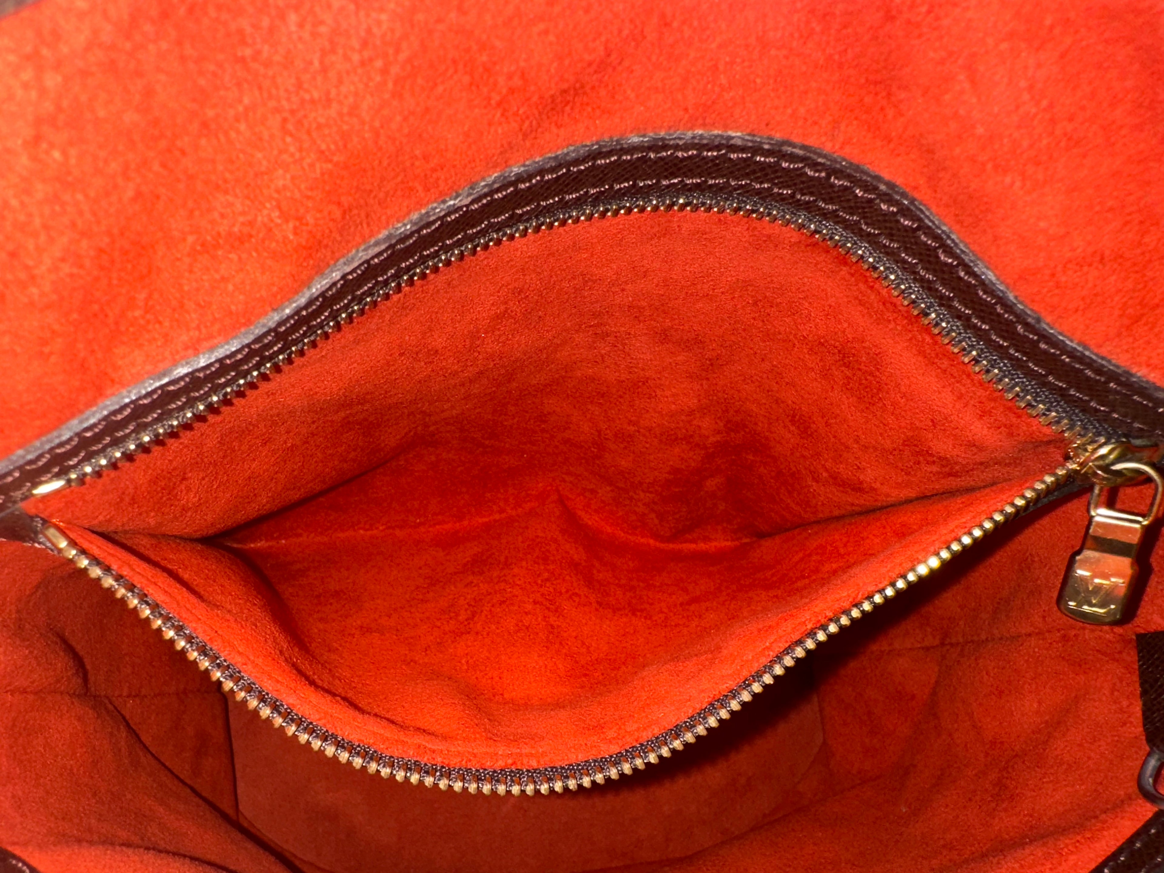 Louis Vuitton Marais Damier Ebene