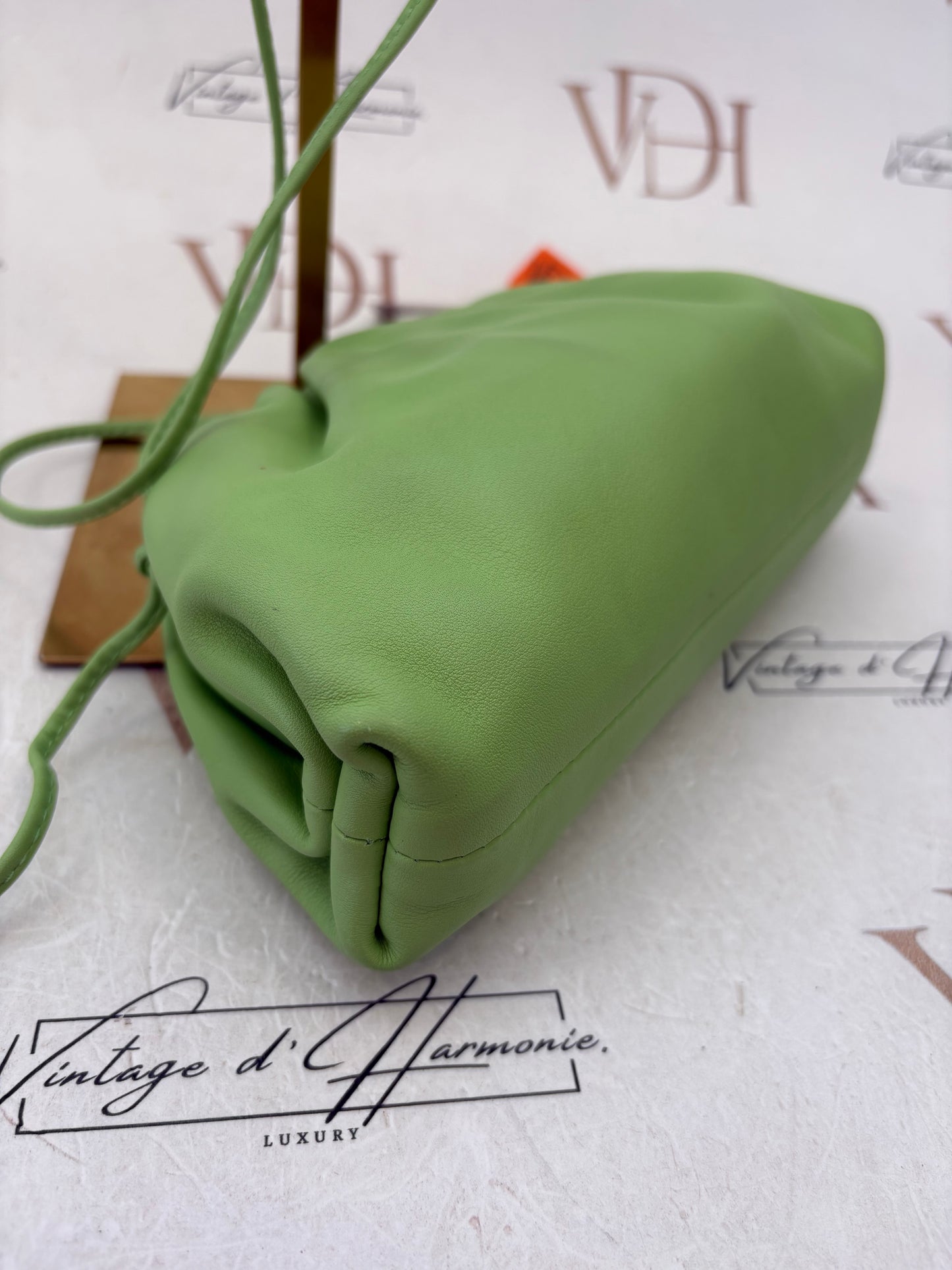 018775 - Bottega Veneta The Pouch Green