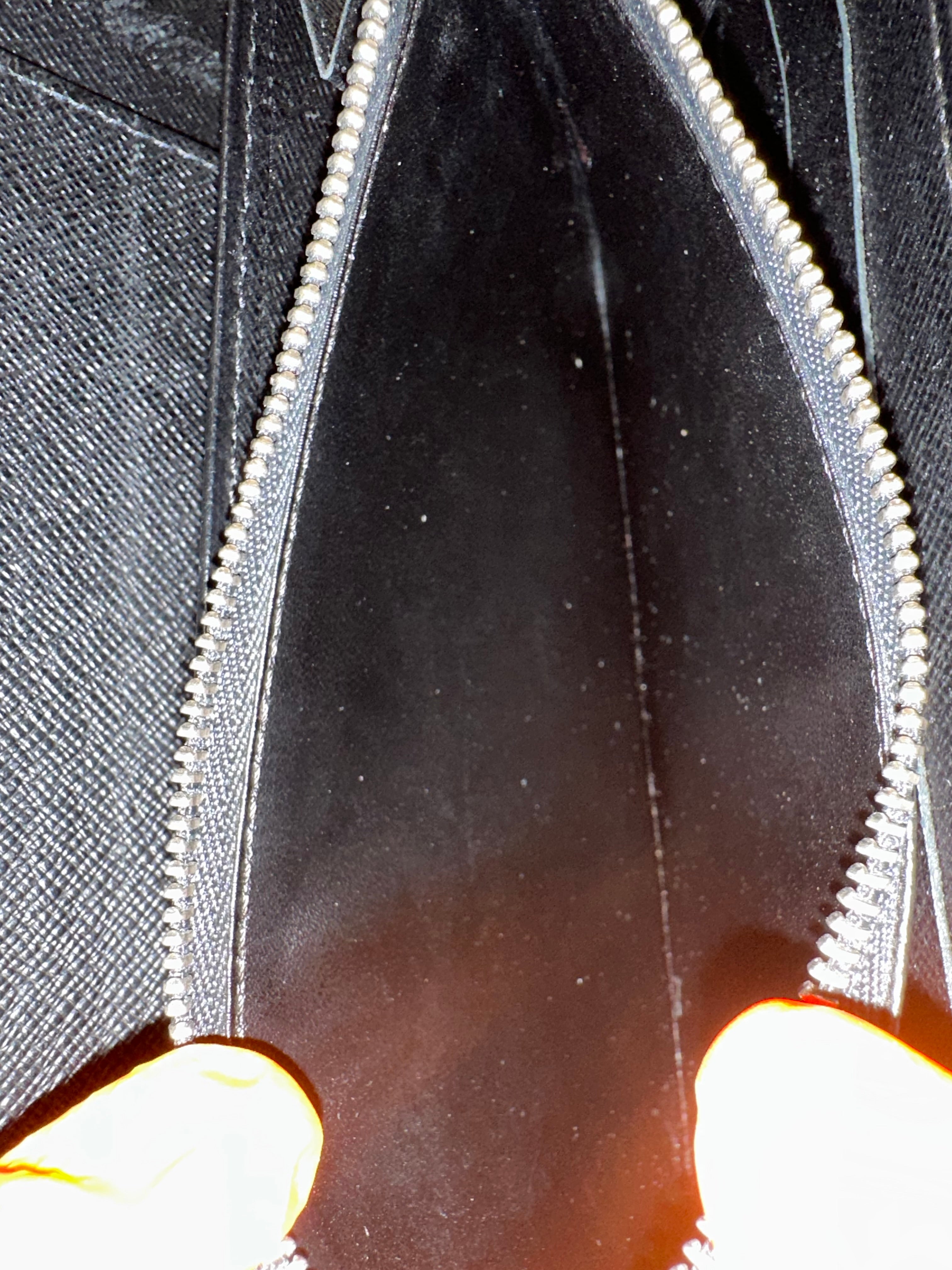 Louis Vuitton Zippy Graphite