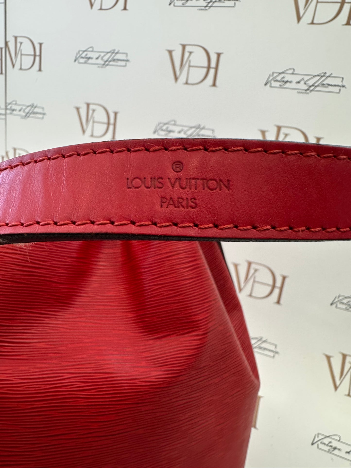 017848 - Louis Vuitton Red Epi Noè