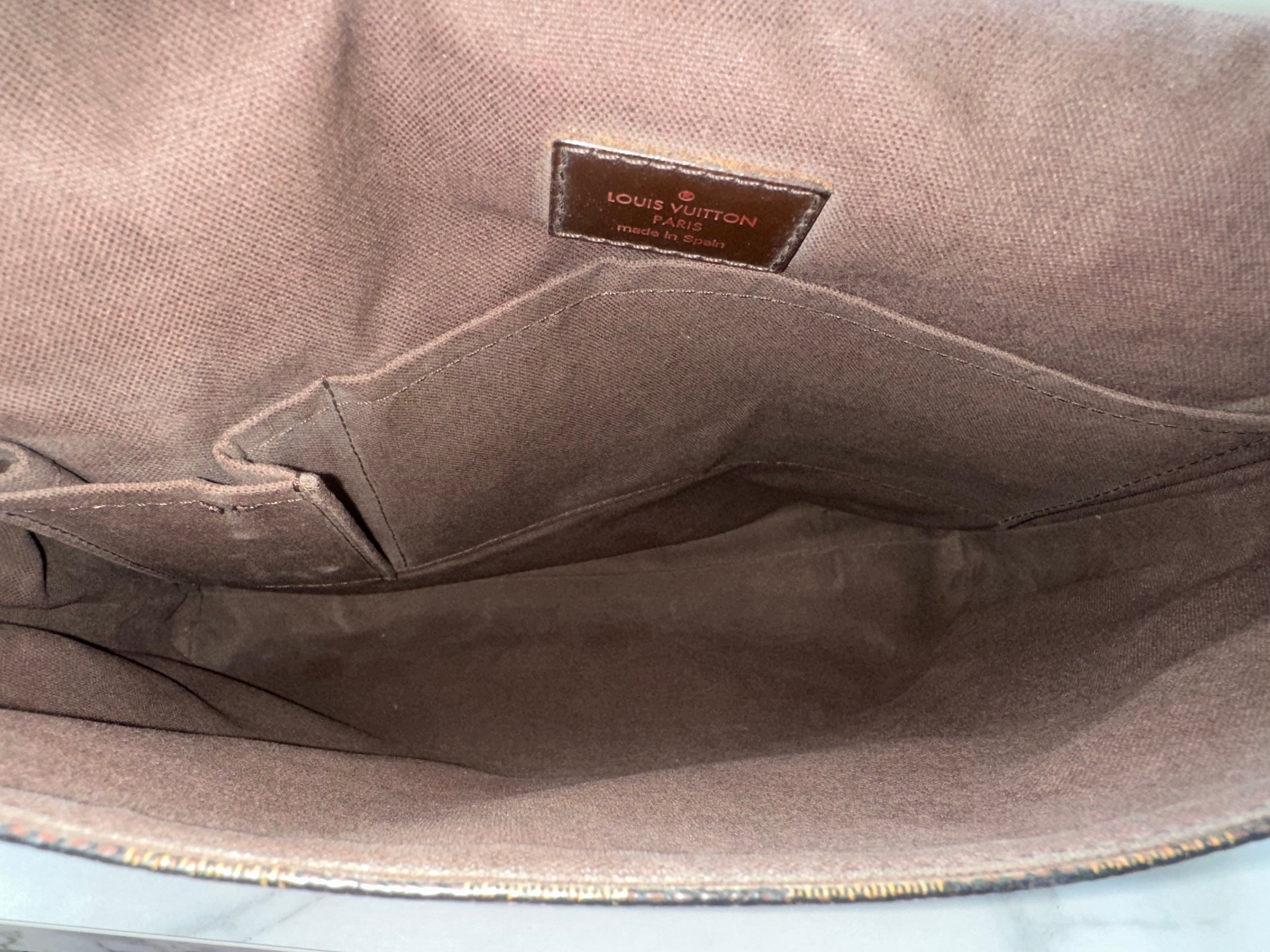 Louis Vuitton Damier Brooklyn MM