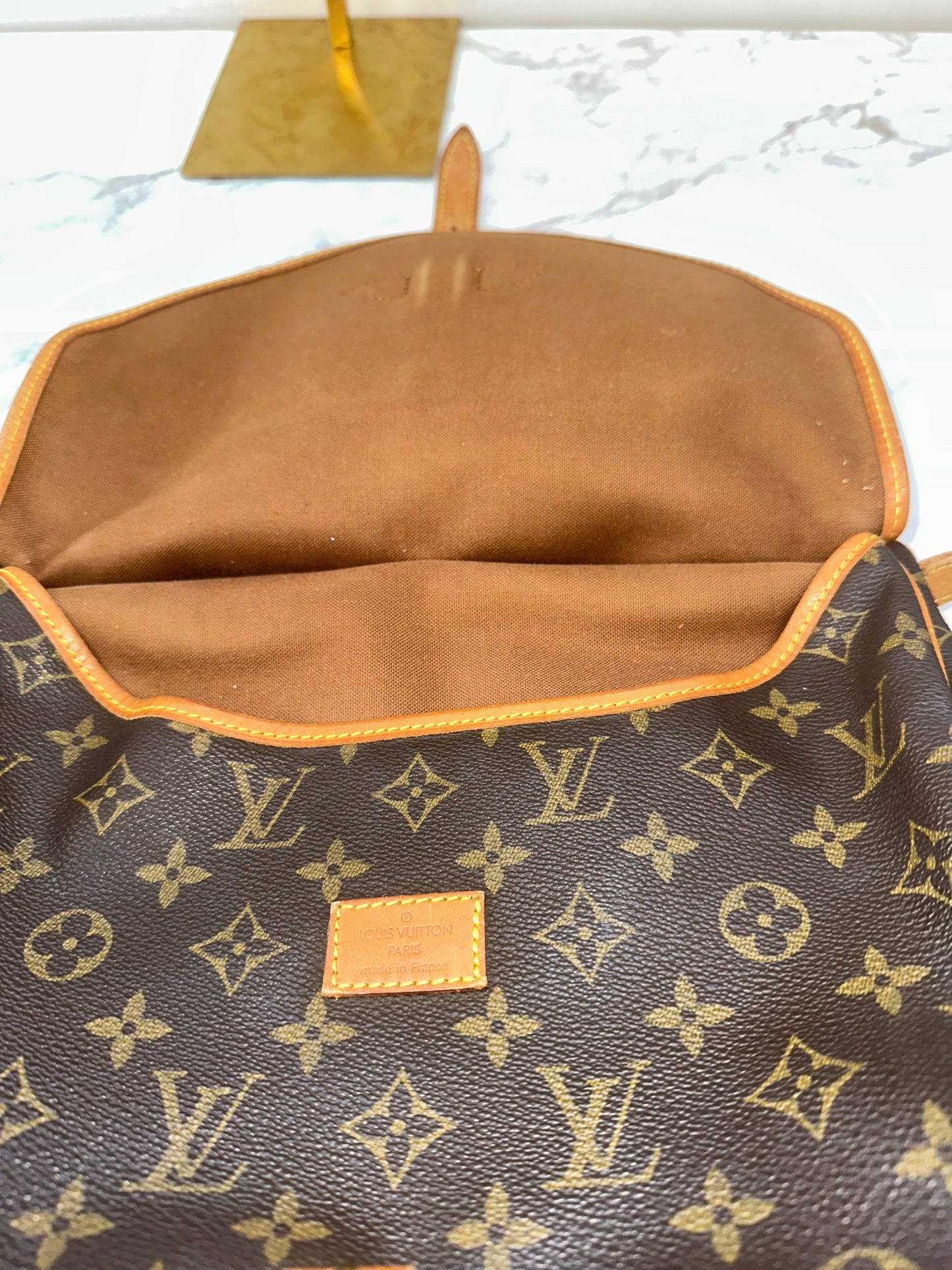 Louis Vuitton Saumur 30