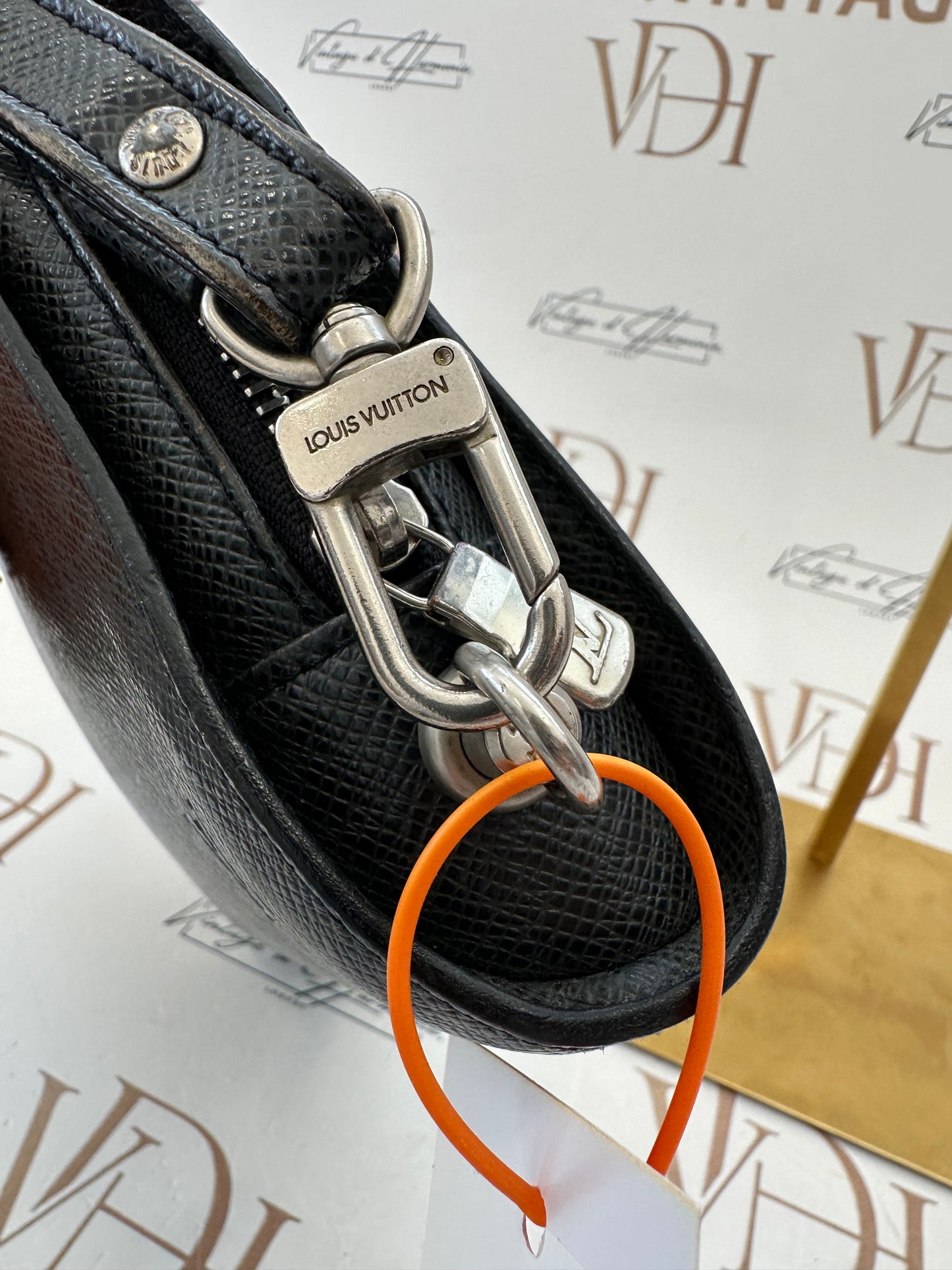 017805 - Louis Vuitton Black Taiga