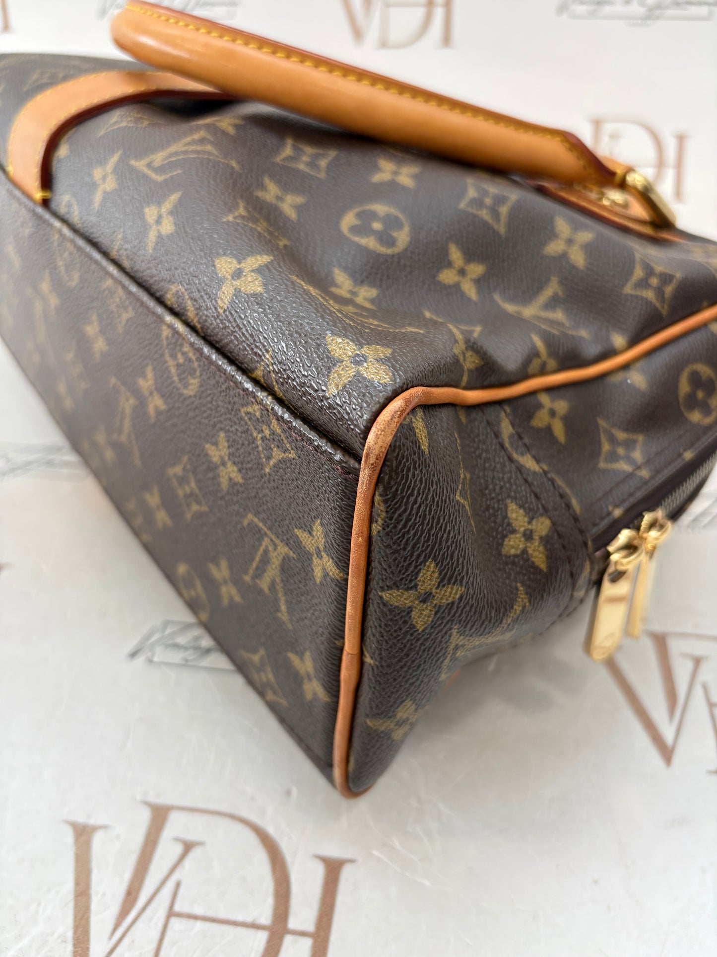 017664 - Louis Vuitton Manhattan GM