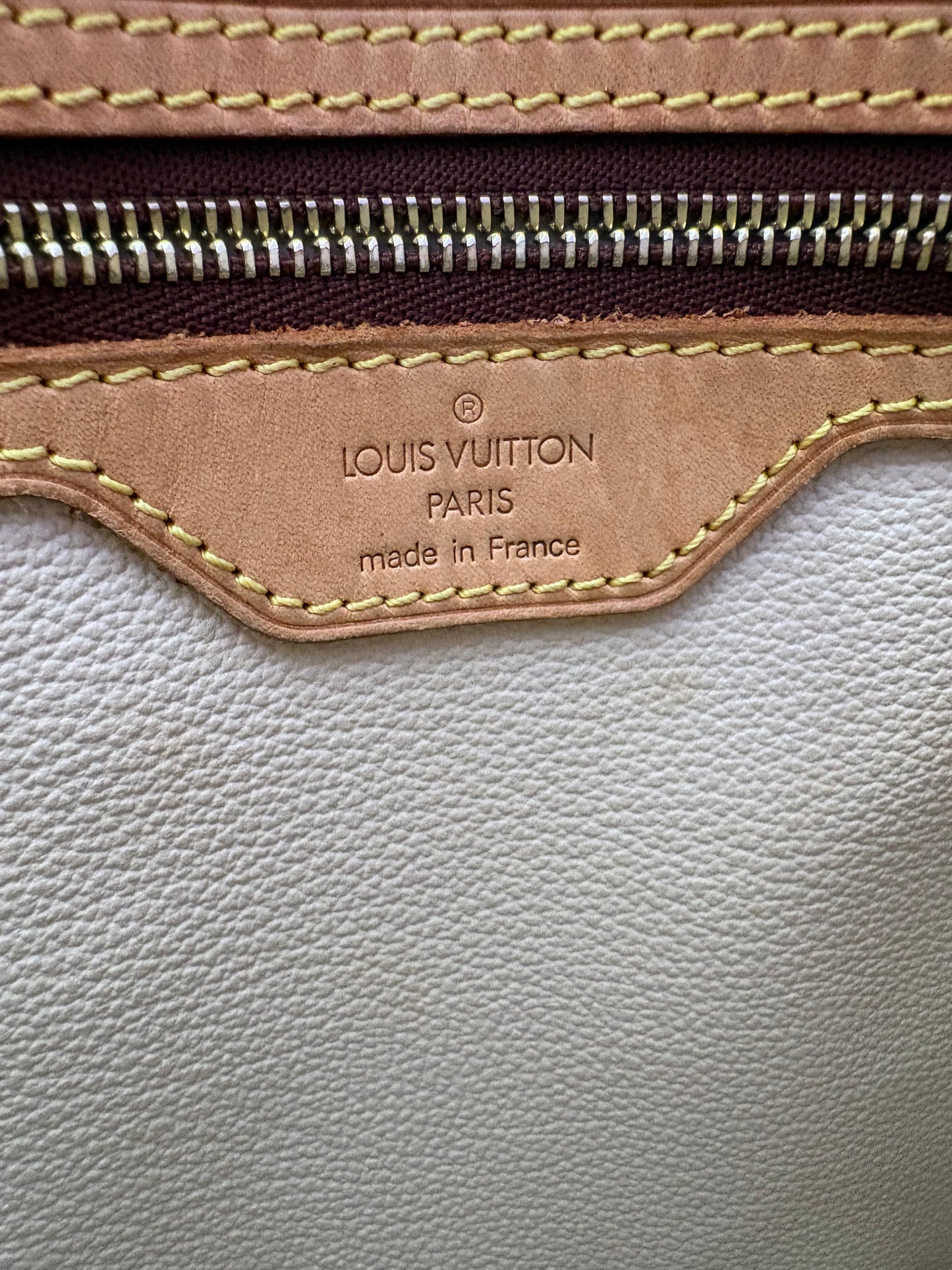 017657 - Louis Vuitton Bucket PM