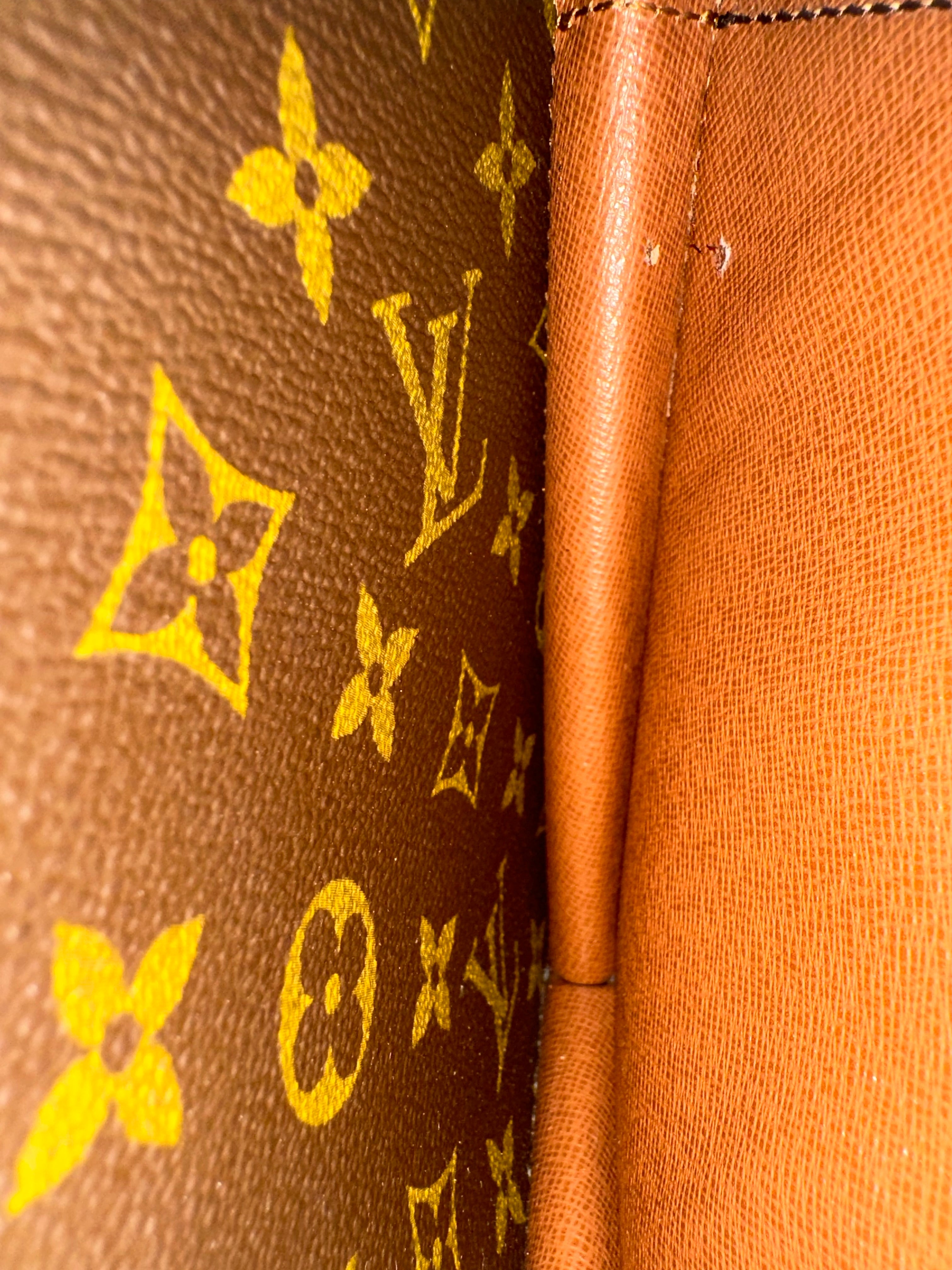 Louis Vuitton Monceau 28