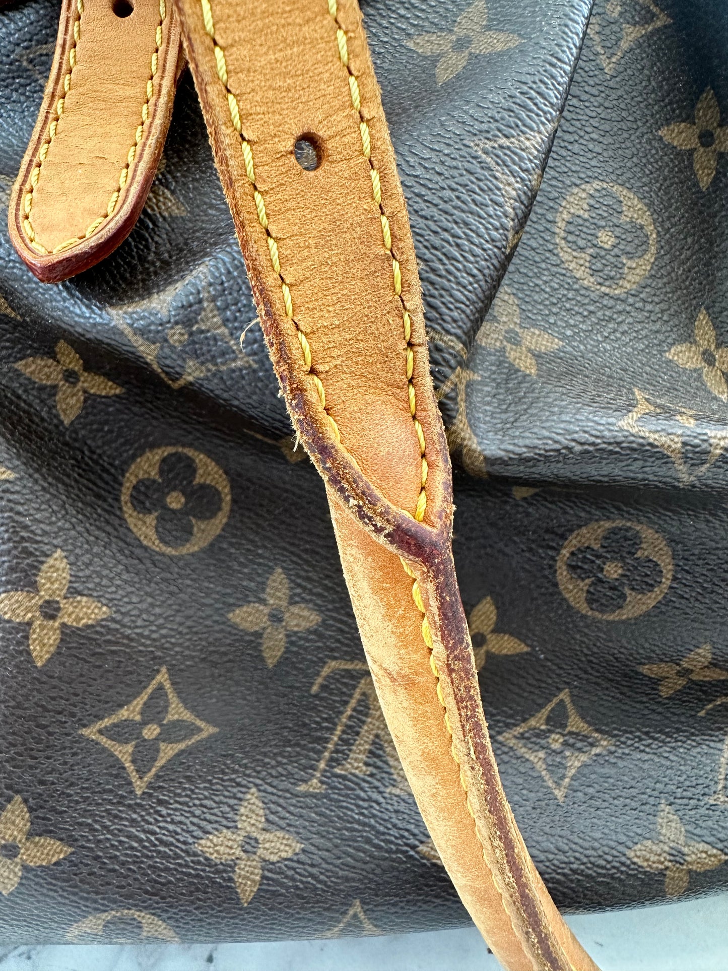 Louis Vuitton Tivoli GM