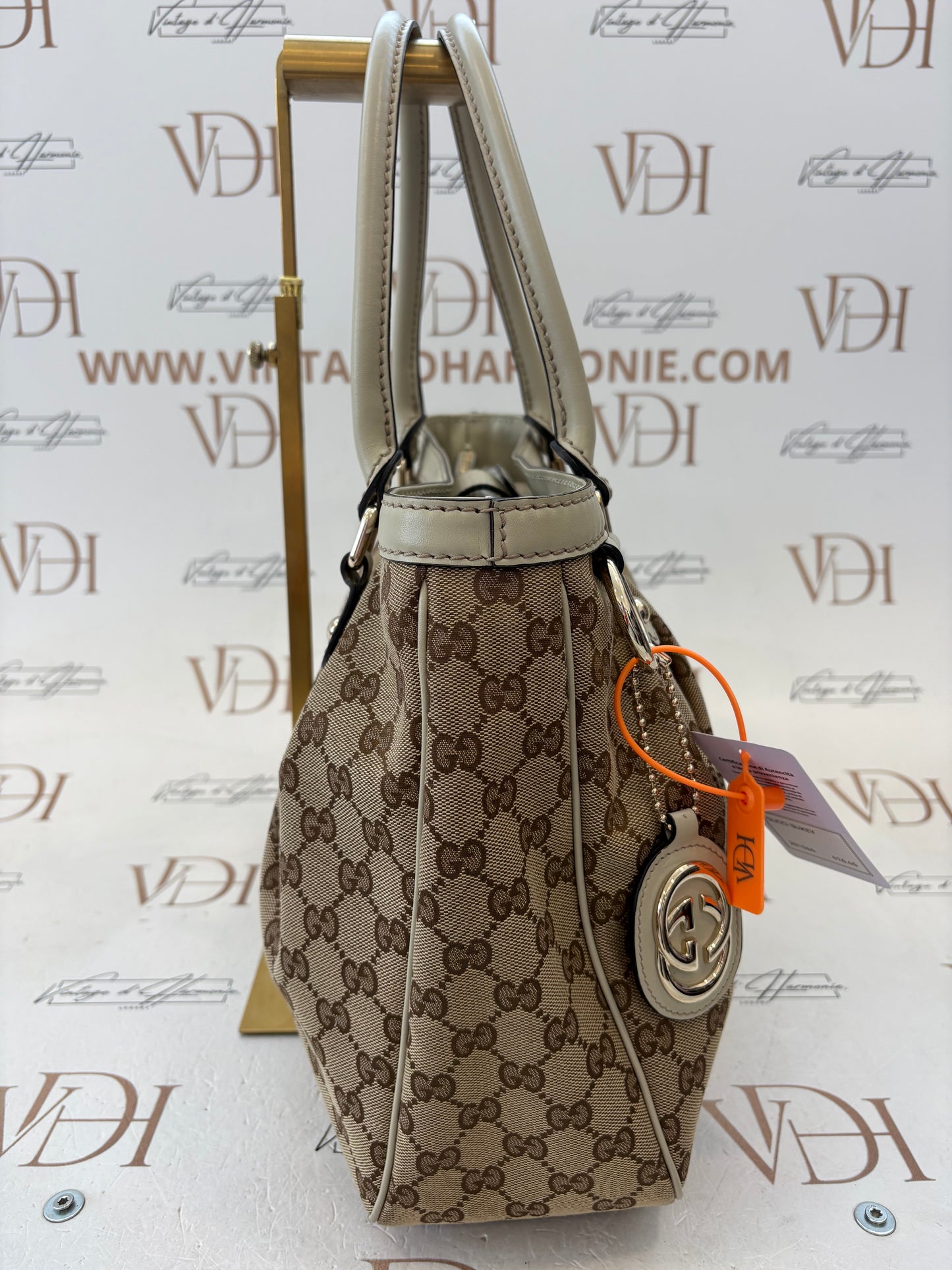 201064 - Gucci Sukey