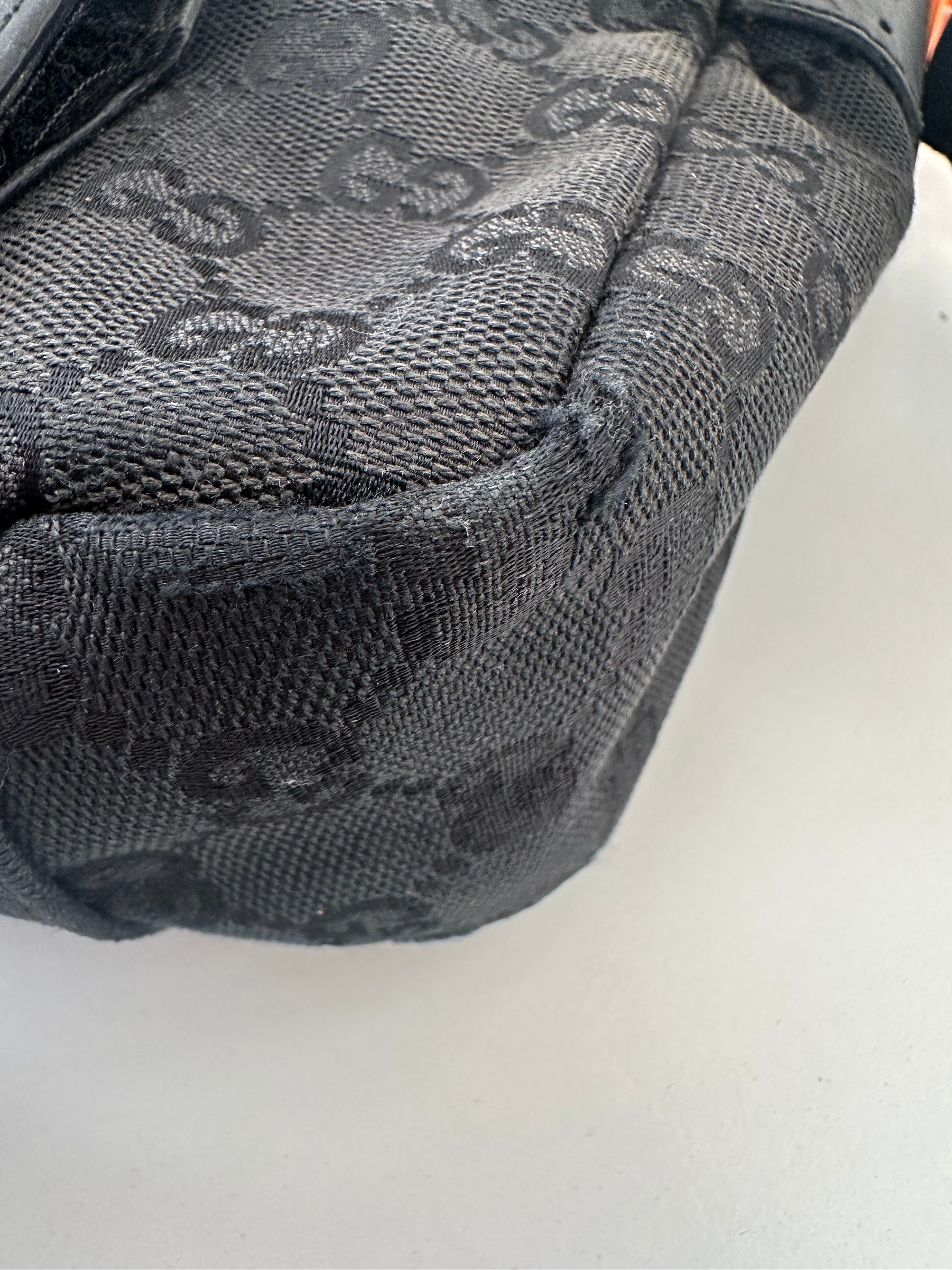 Gucci Messenger Black