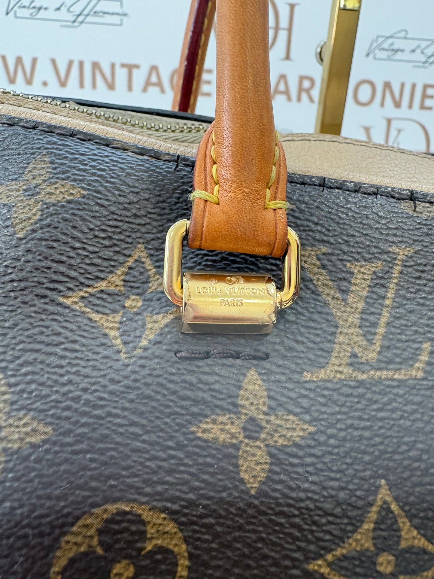 382944 - Louis Vuitton Pallas