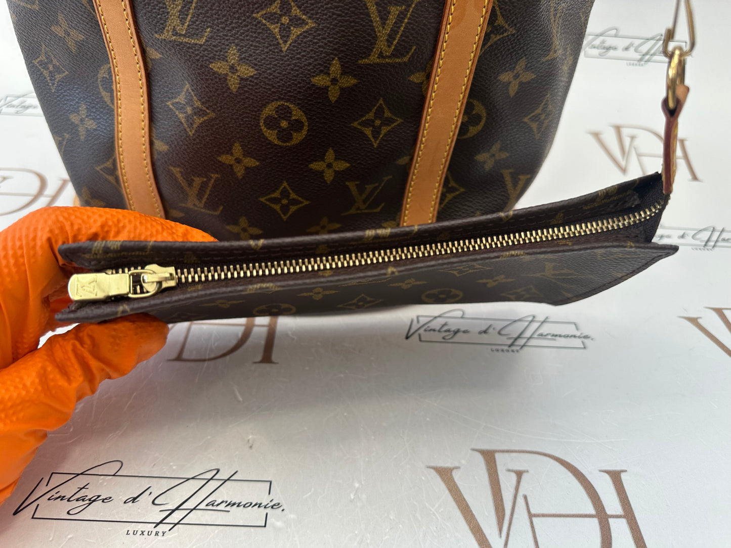 017860 - Louis Vuitton Bucket GM