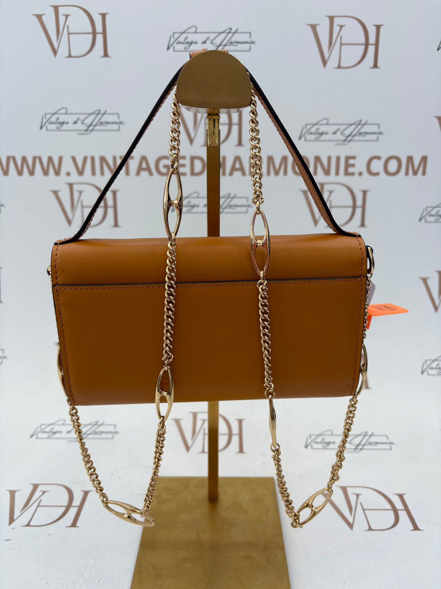 383747 - Gucci Zumi