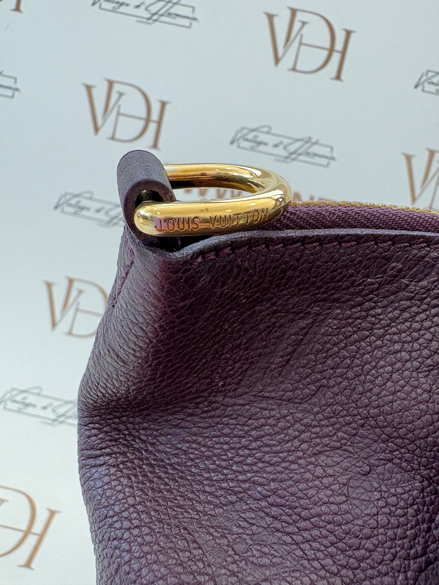 382889 - Louis Vuitton Lumineuse