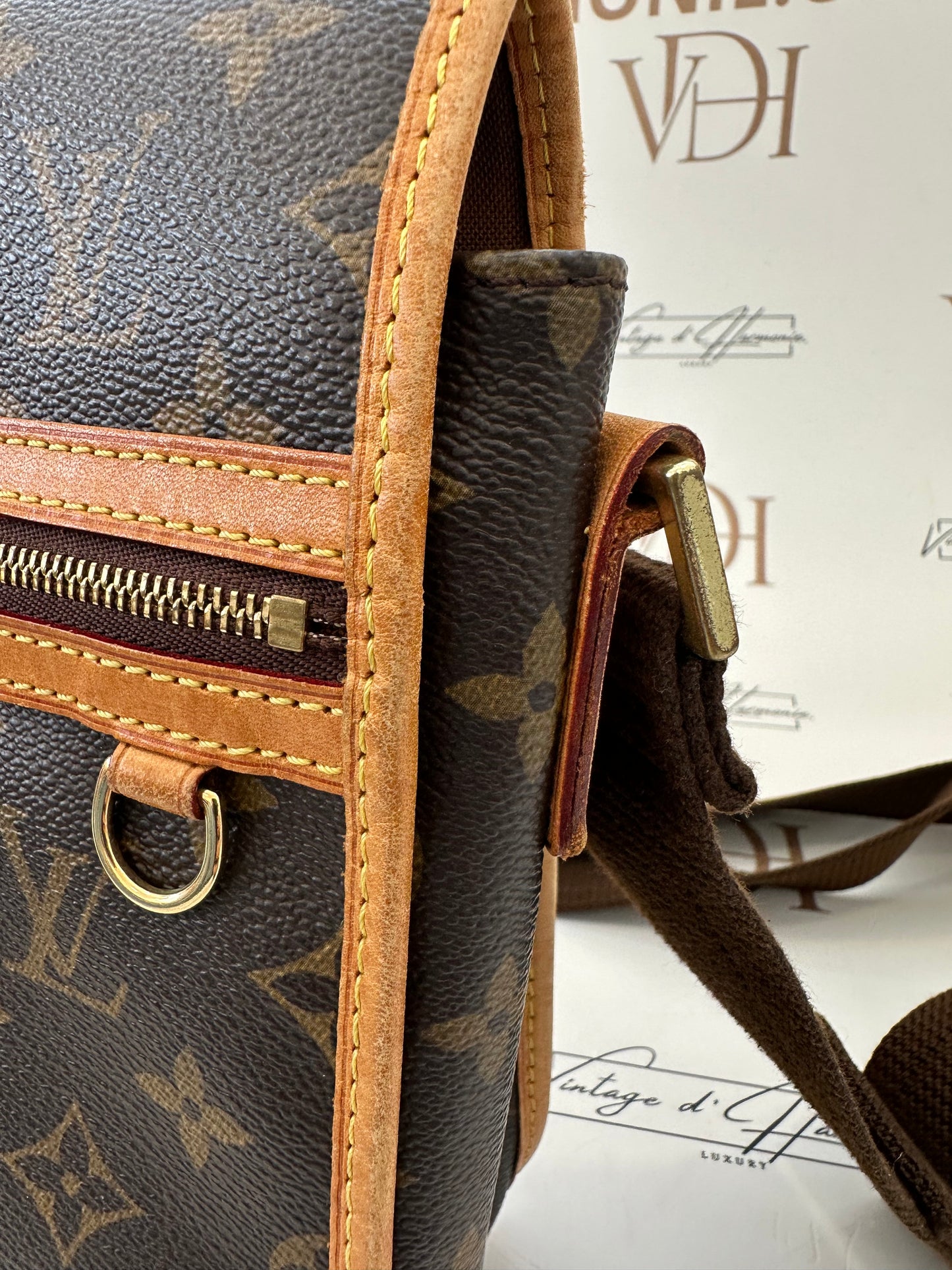 017996 - Louis Vuitton Messenger Bosphore PM