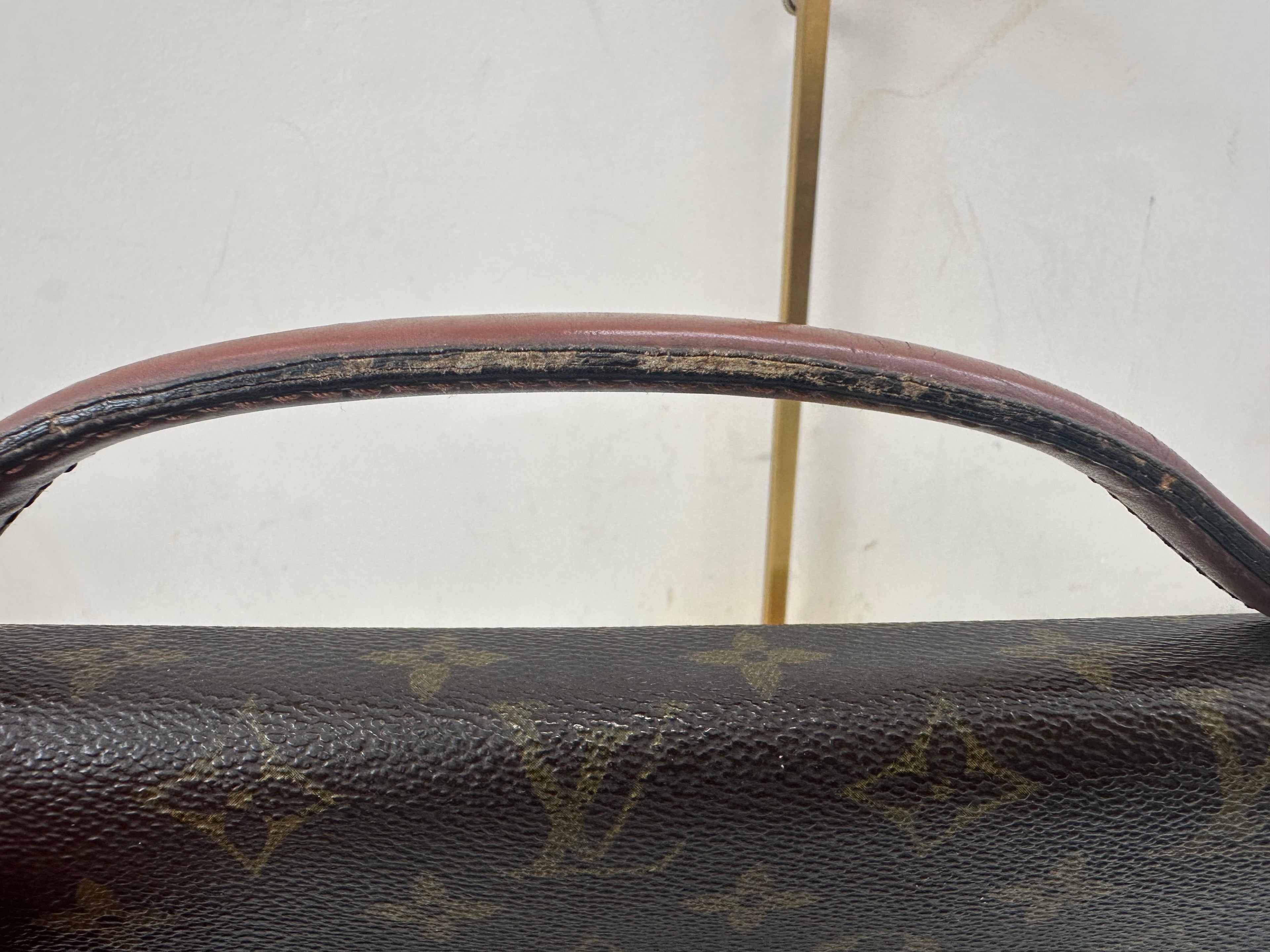 Louis Vuitton Monceau 28