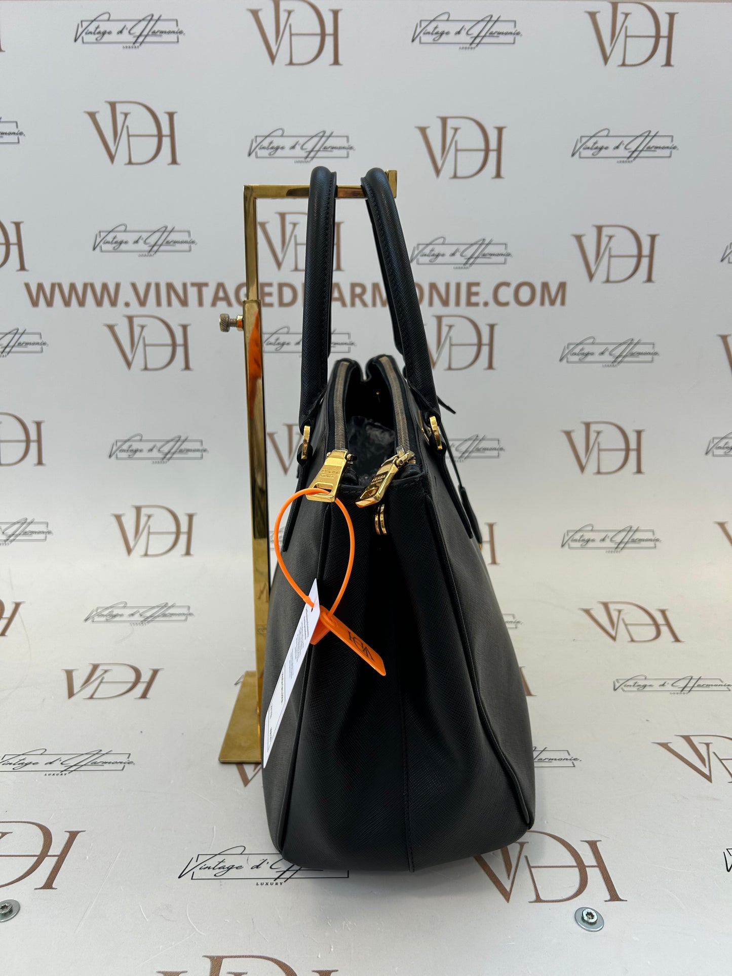 201752 - Prada Galleria
