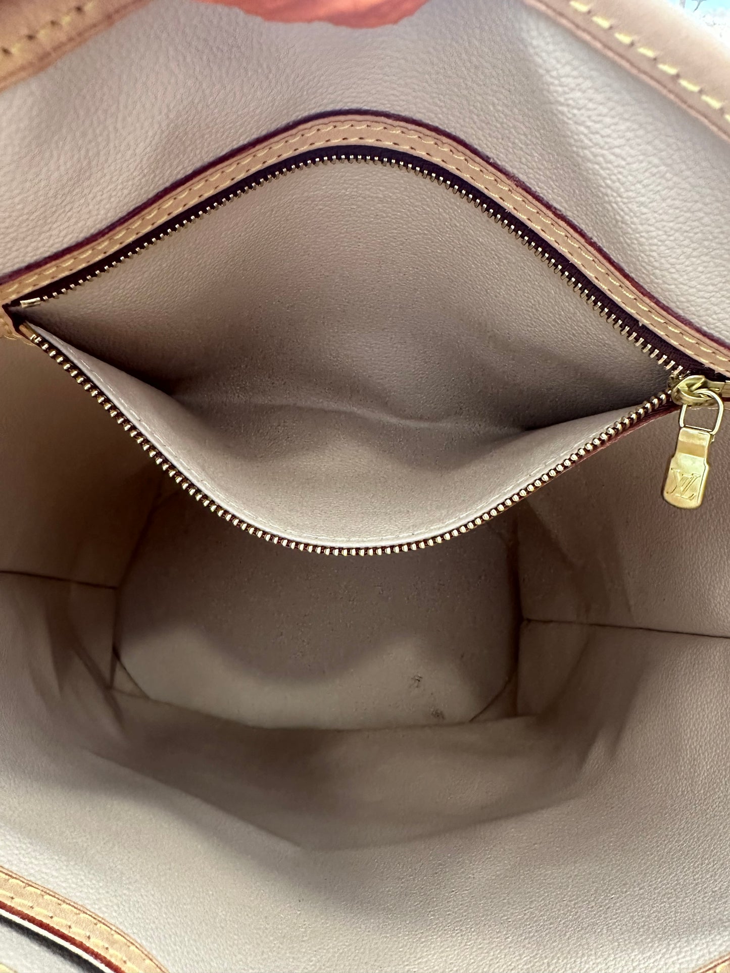 017785 - Louis Vuitton Bucket GM