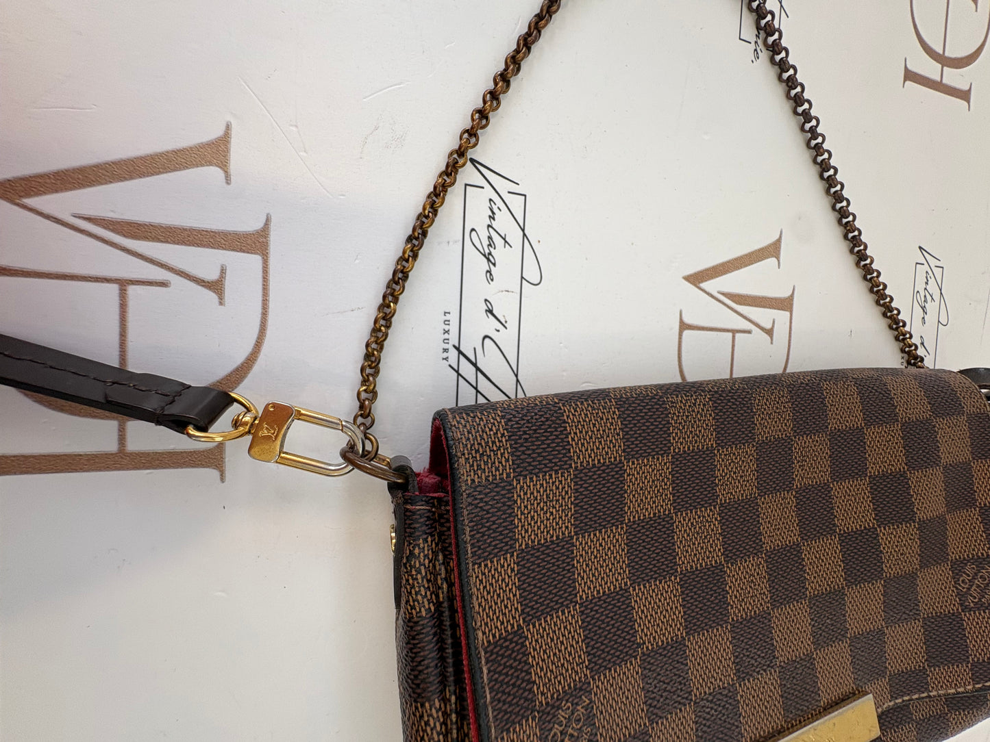 018727 - Louis Vuitton Favorite MM