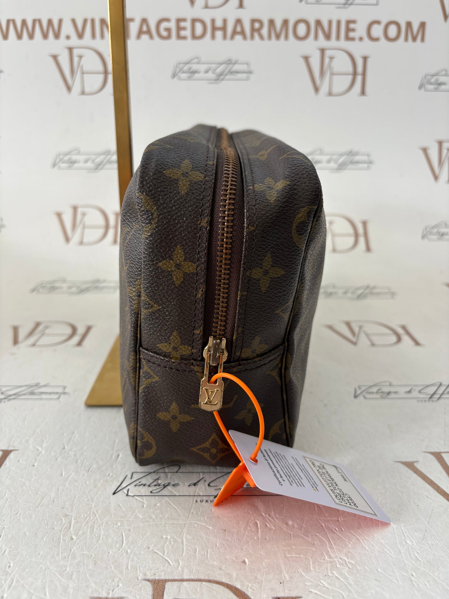018532 - Louis Vuitton Trousse Toilette 28