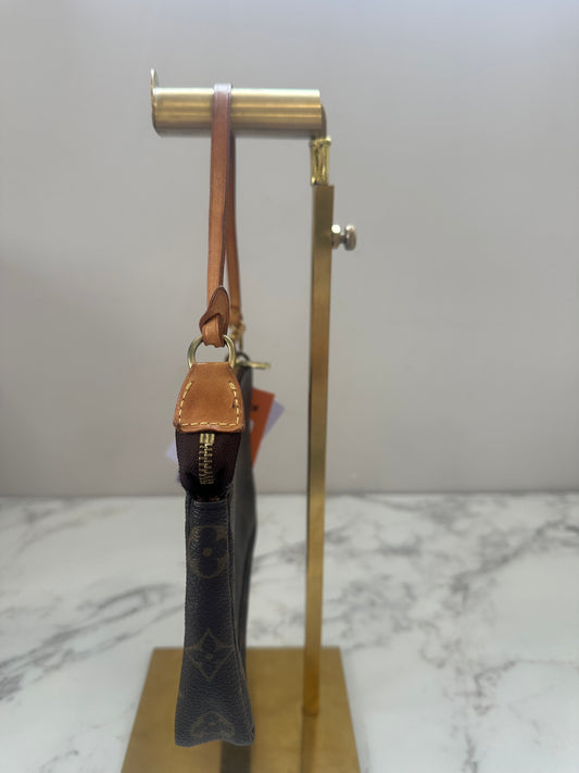 Louis Vuitton Pochette