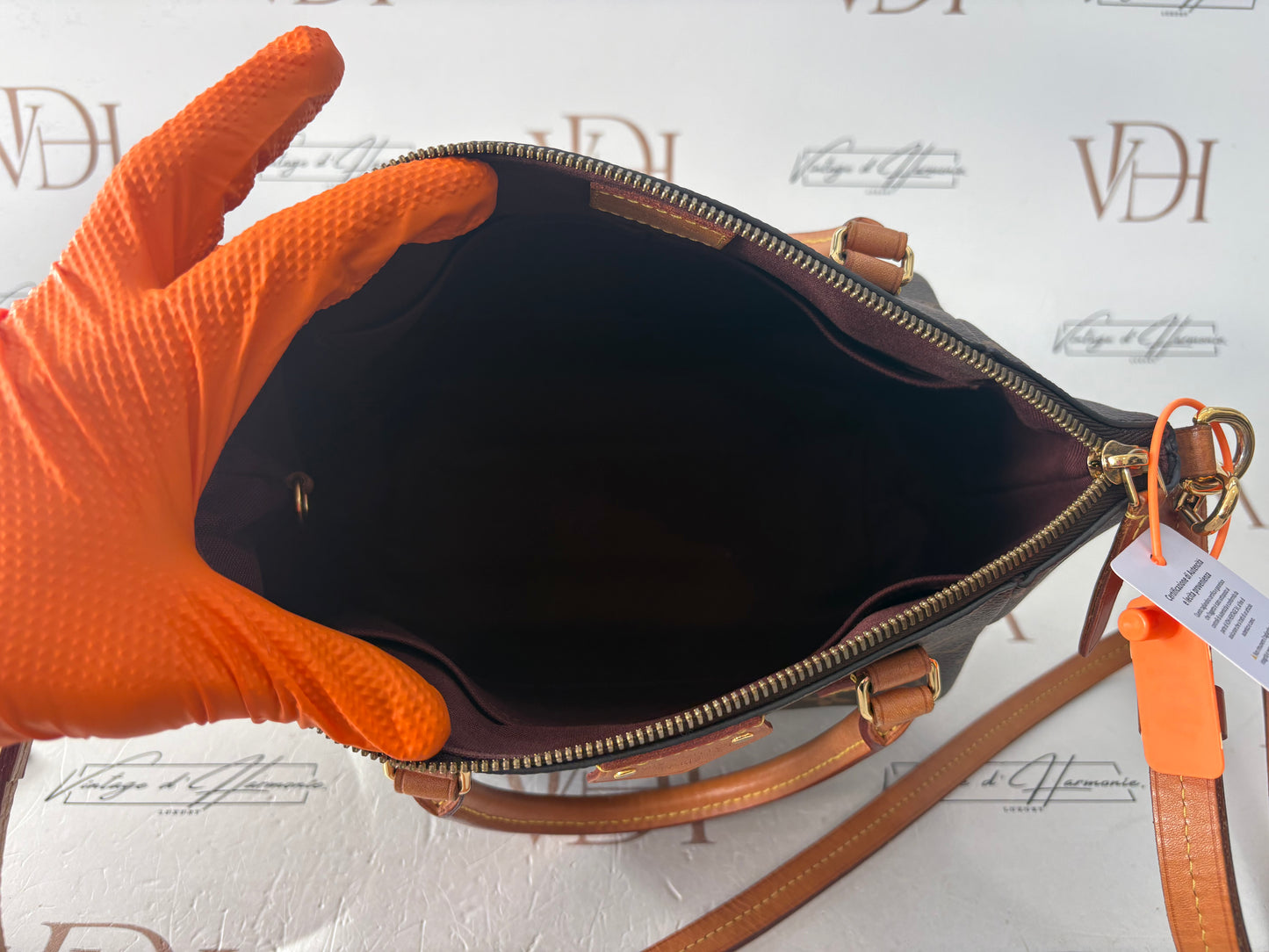 383821 - Louis Vuitton Turenne