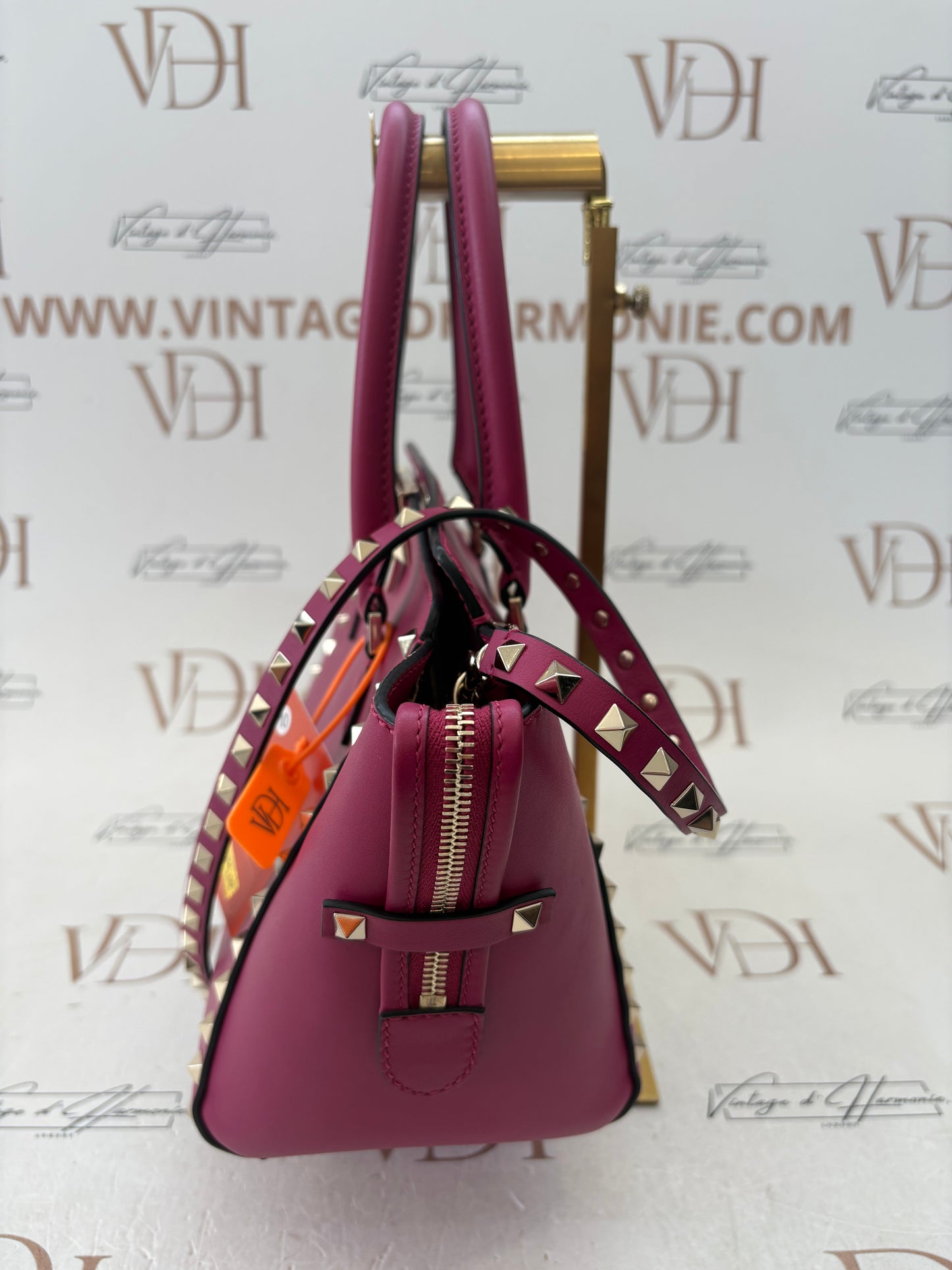 384150 - Valentino Rockstud