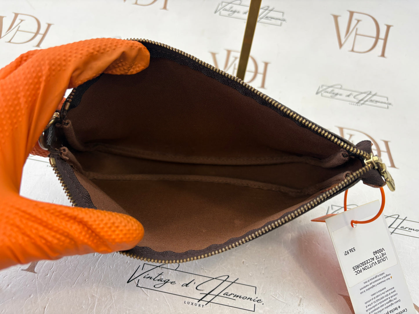 018913 - Louis Vuitton Pochette Accessoires