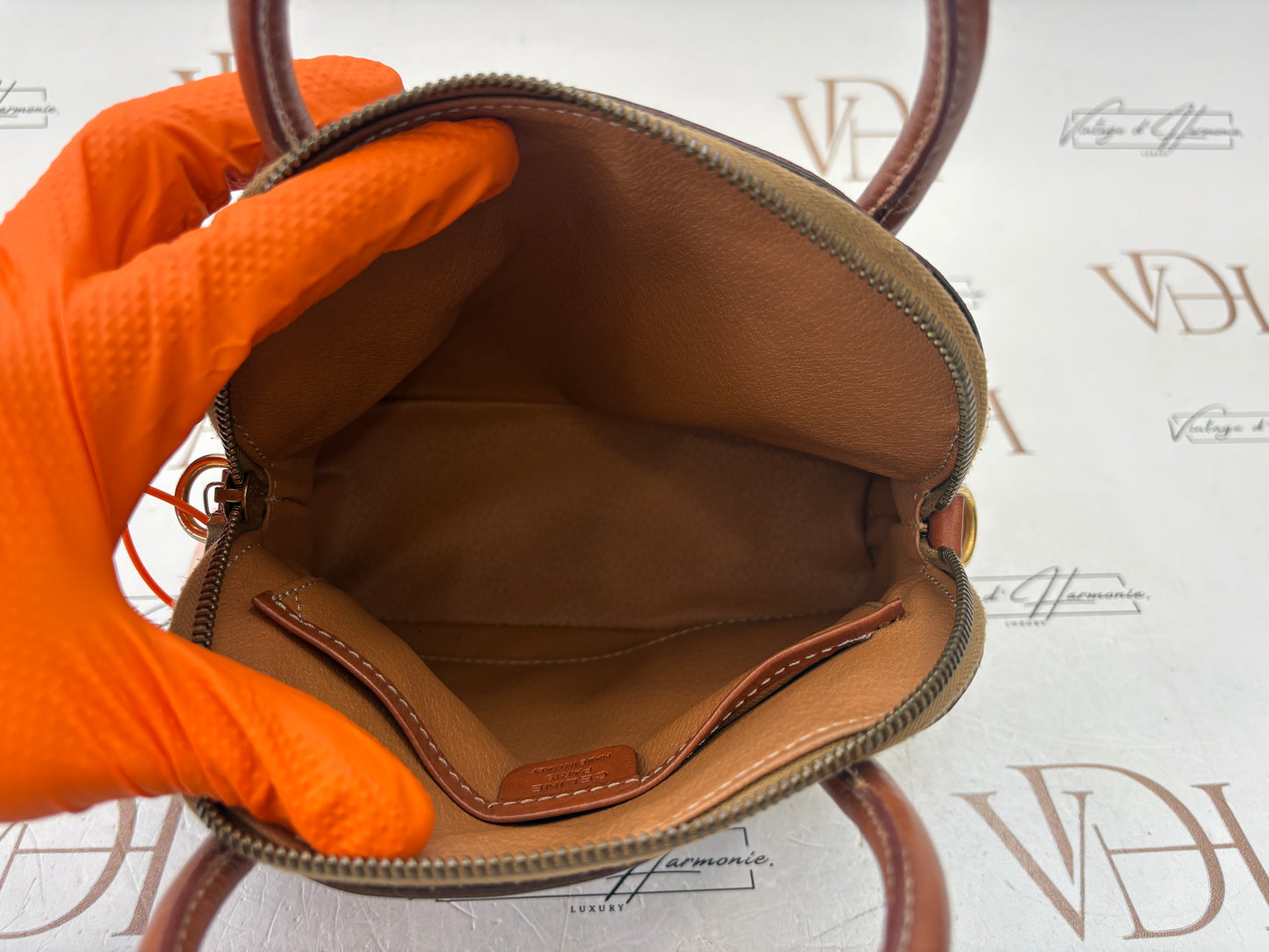 018082 - Céline Brown PVC Macadam