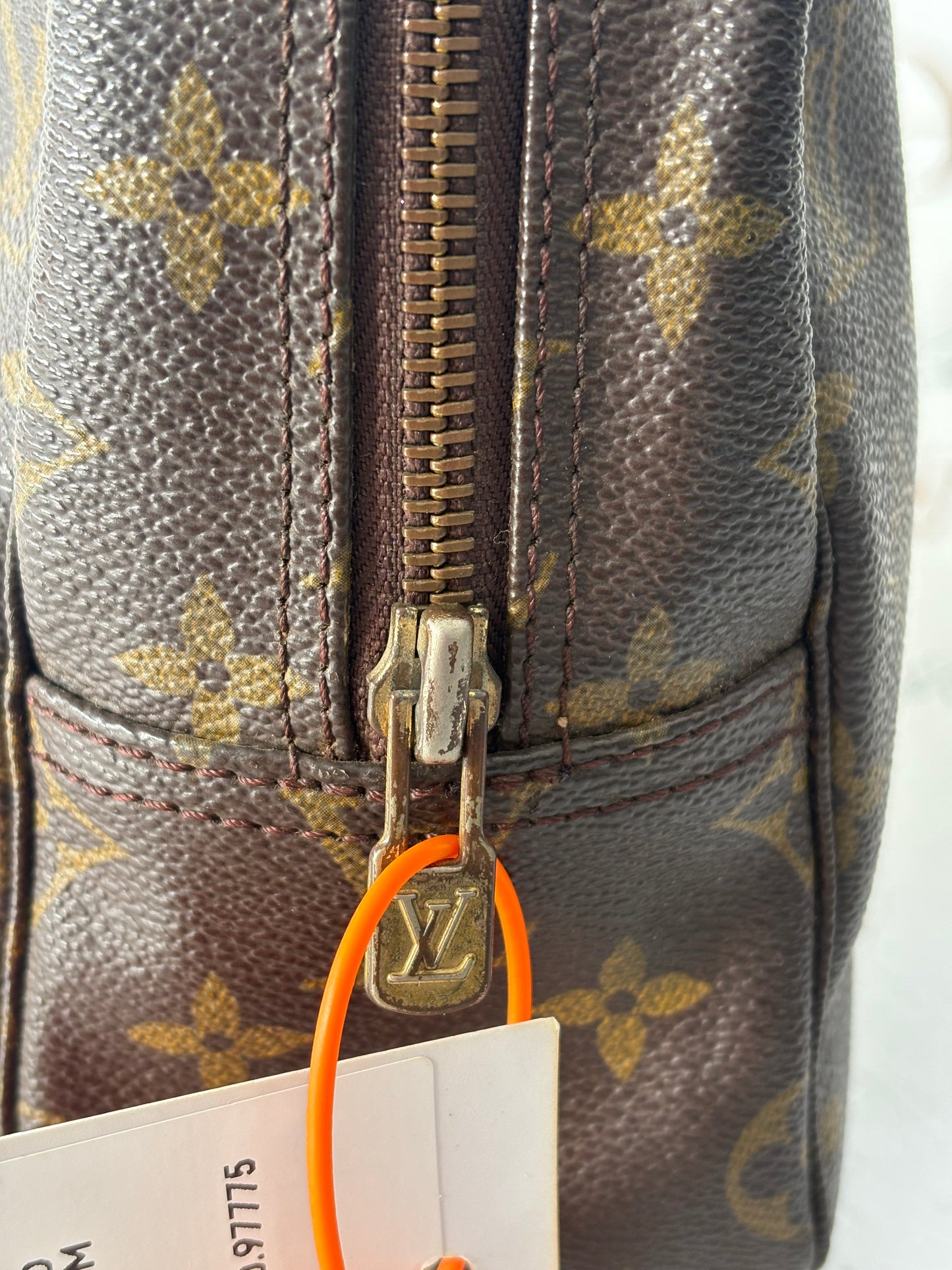 018724 - Louis Vuitton Trousse Toilette 28
