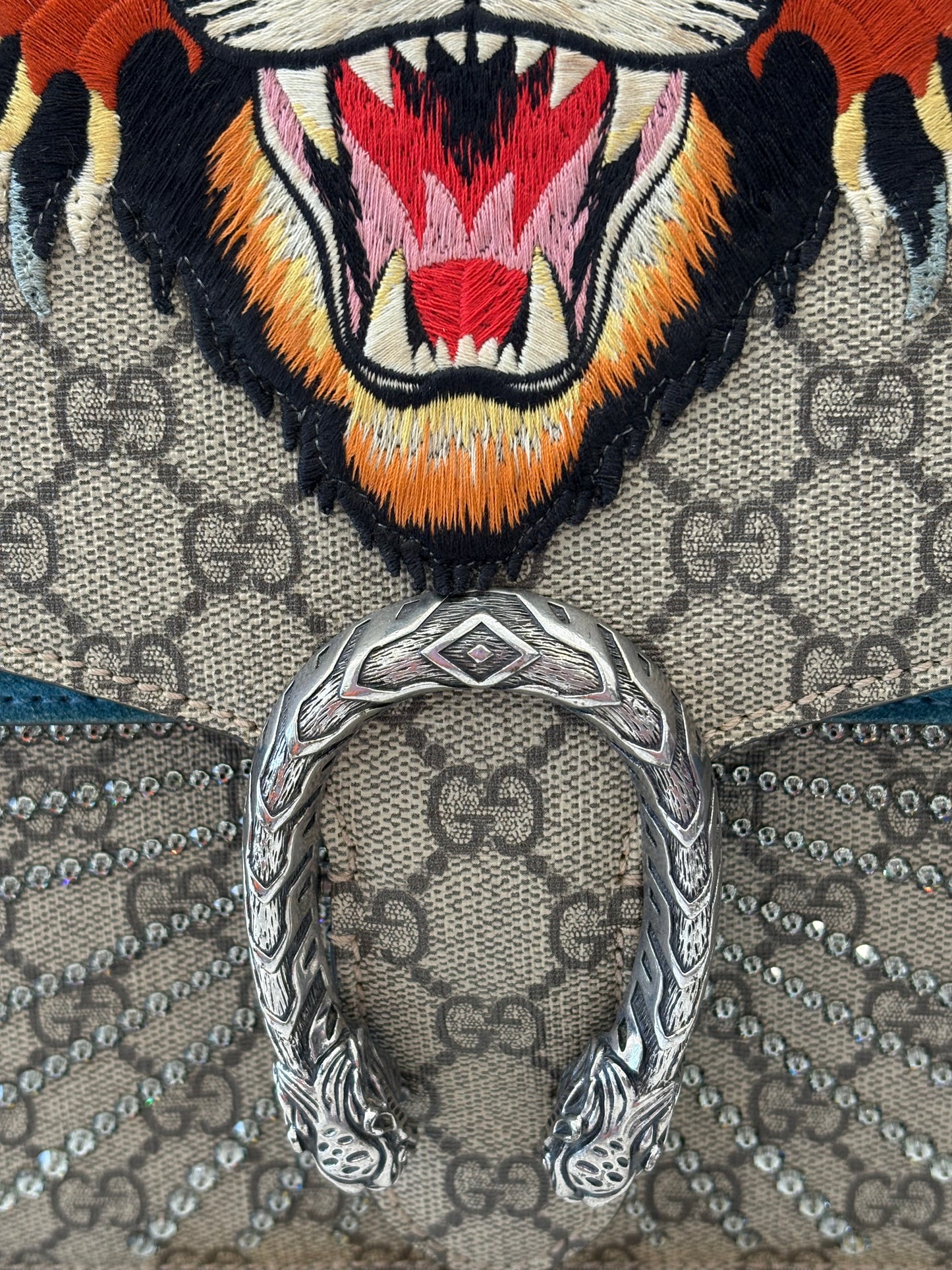 200770 - Gucci Dionysus
