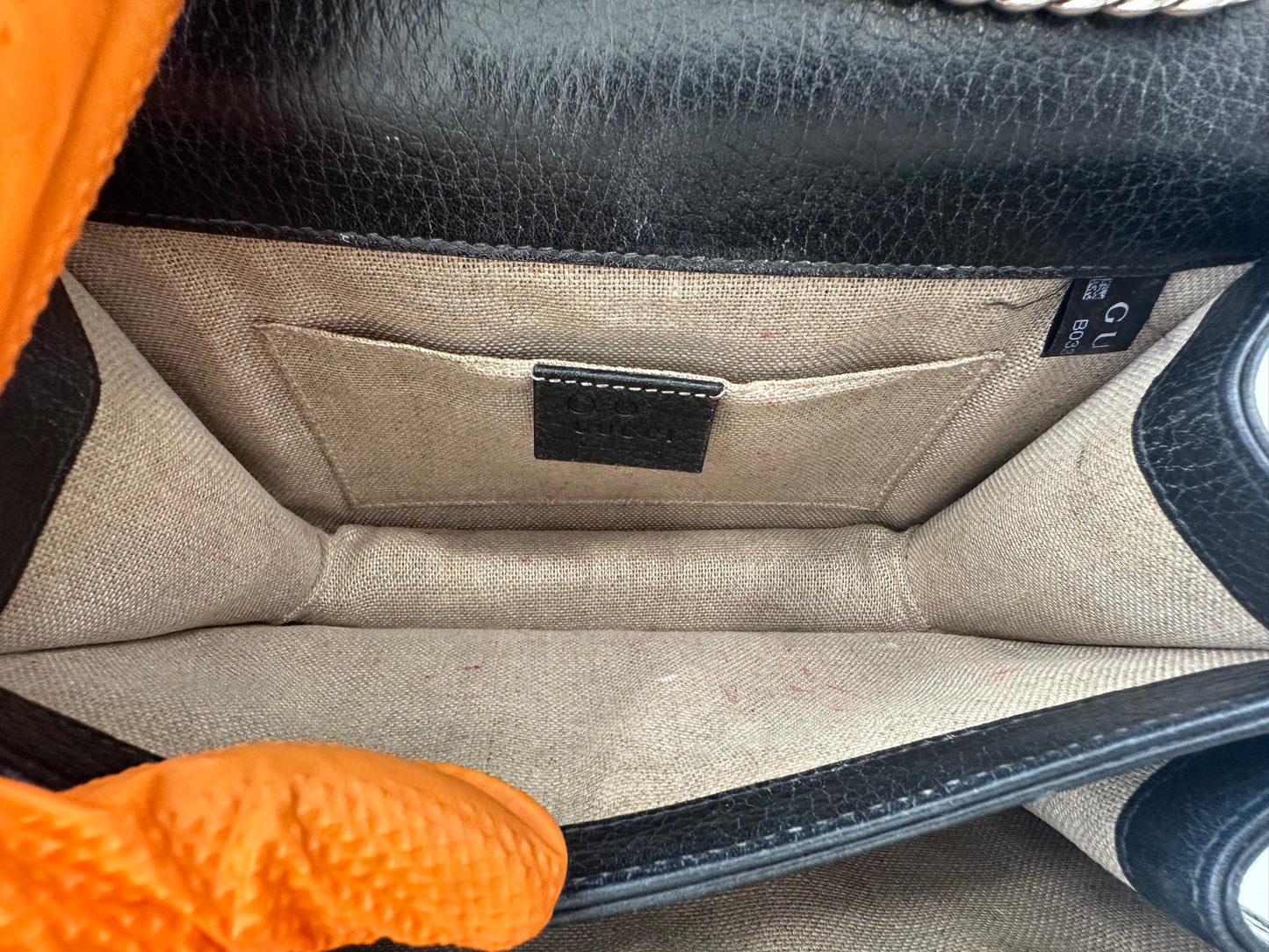 382996 - Gucci Interlocking