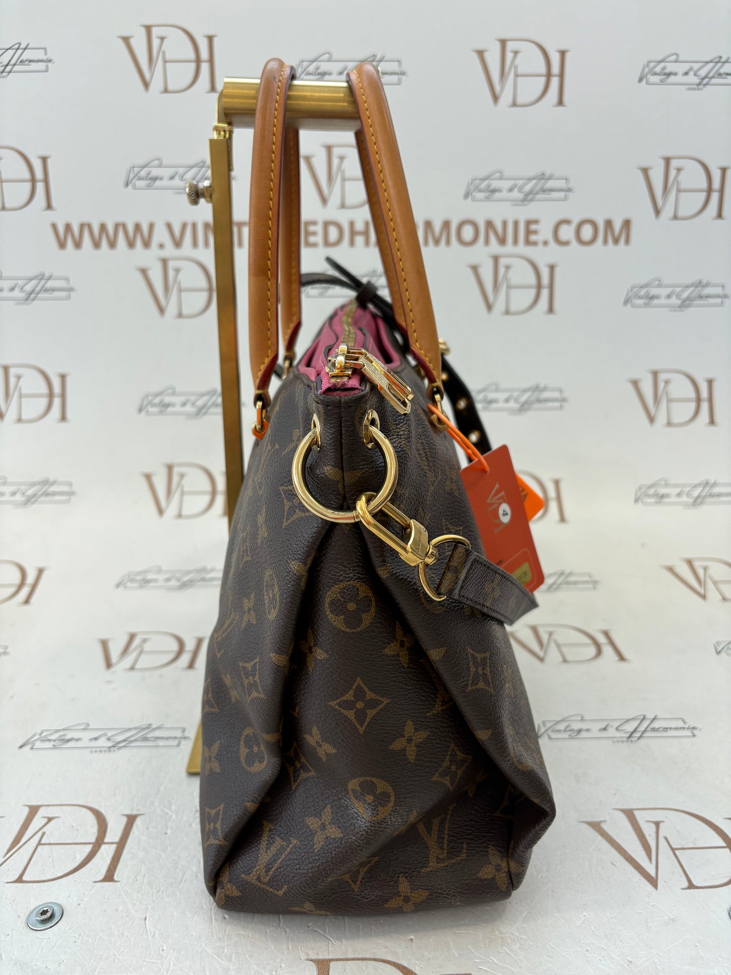 201178 - Louis Vuitton Pallas