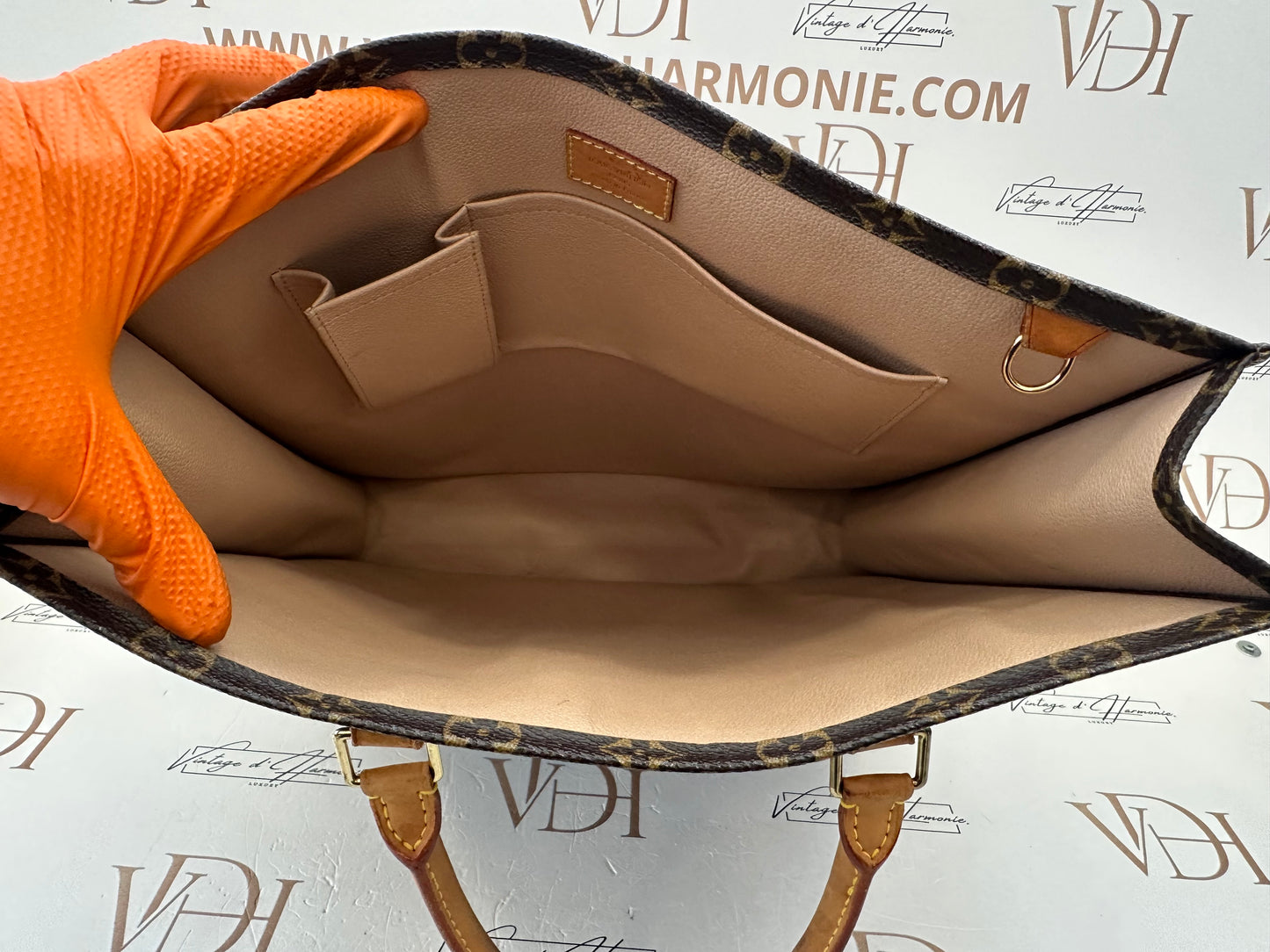 017905 - Louis Vuitton Sac Plat