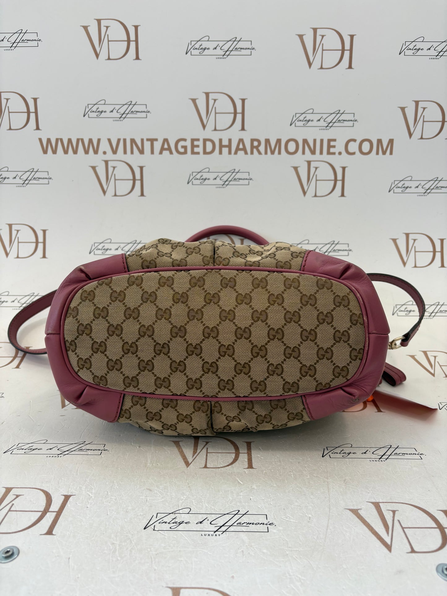 383977 - Gucci Sukey