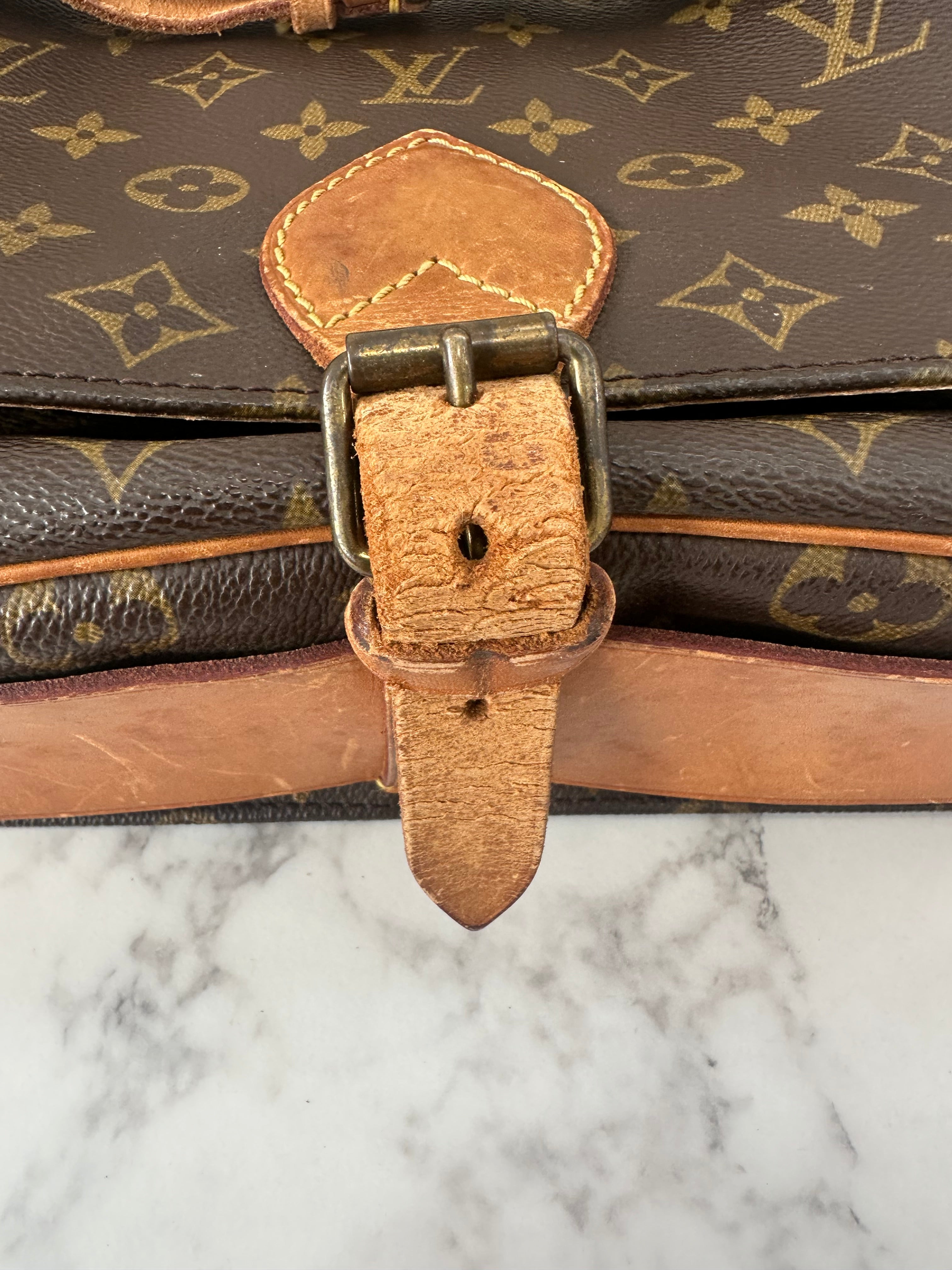 Louis Vuitton Cartouchiere GM