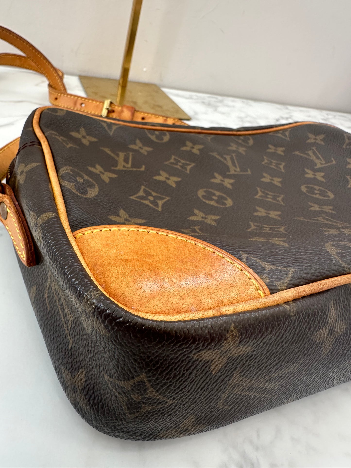 Louis Vuitton Trocadero 27