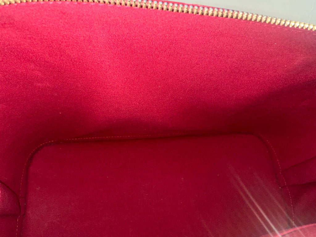 Louis Vuitton Alma GM Vernis Red
