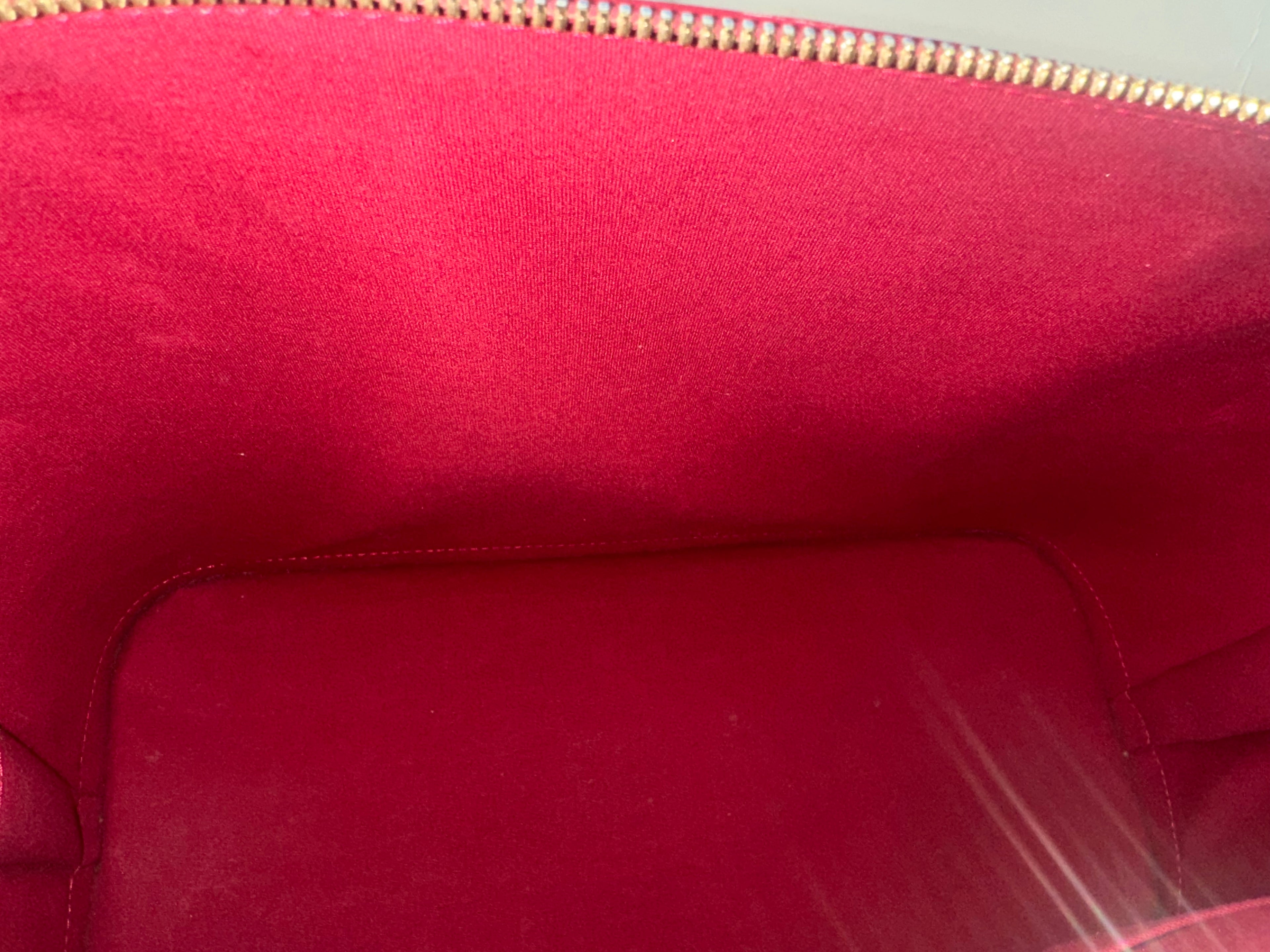 Louis Vuitton Alma GM Vernis Red