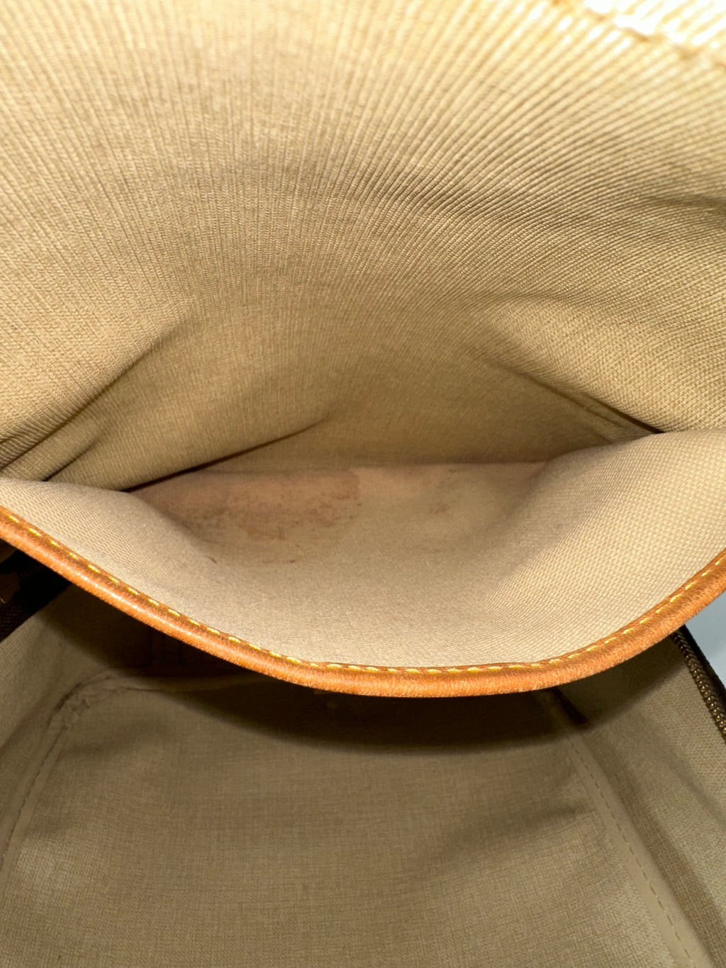 Louis Vuitton Excursion