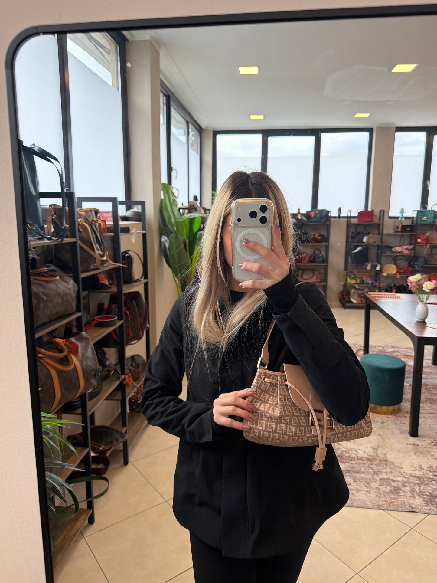 382320 - Fendi Bag