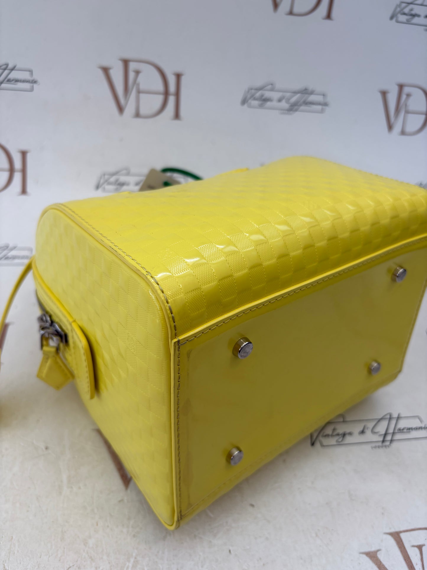 017124 - Louis Vuitton Facet Speedy Cube PM