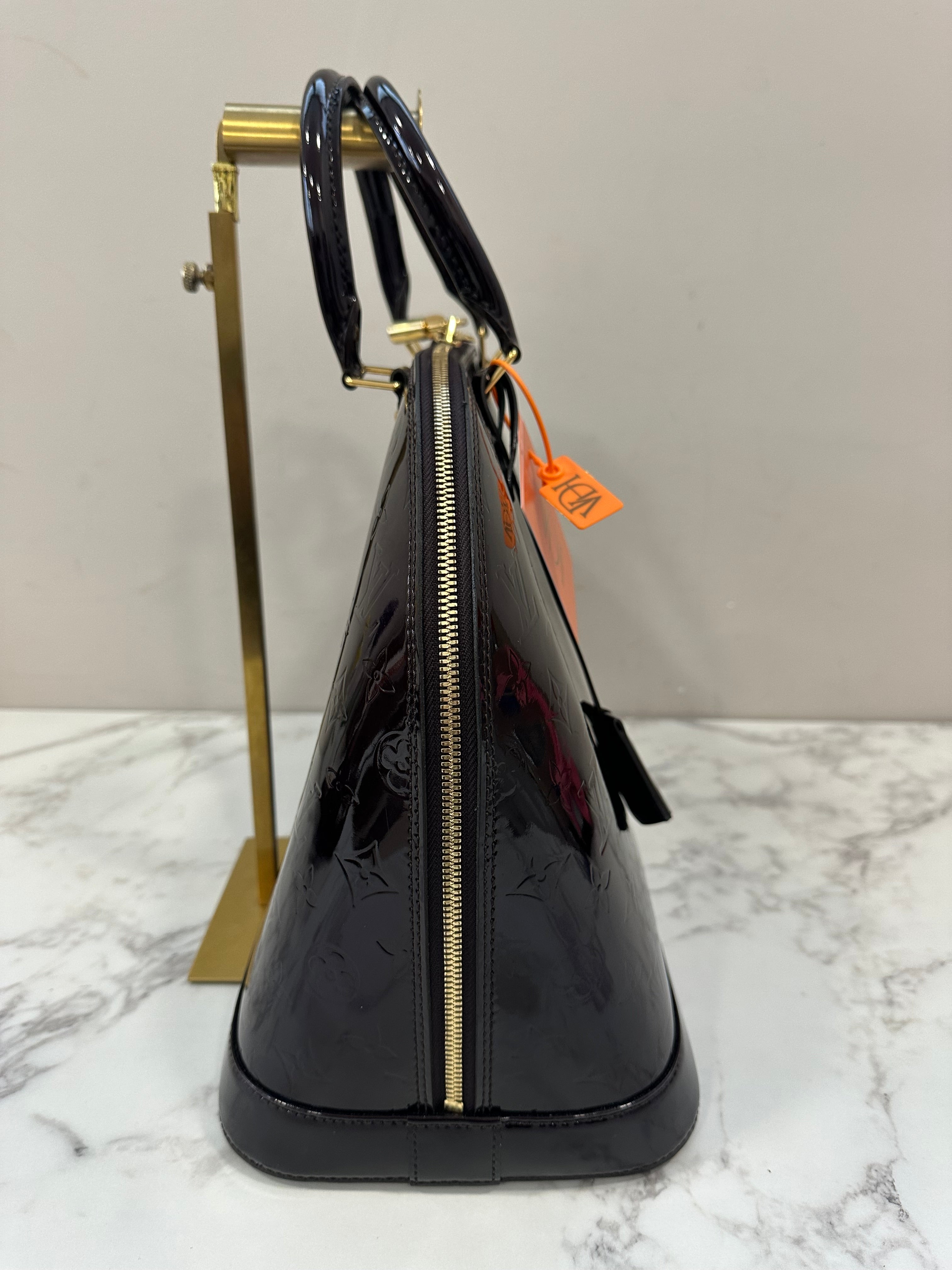 Louis Vuitton Alma Vernis Black