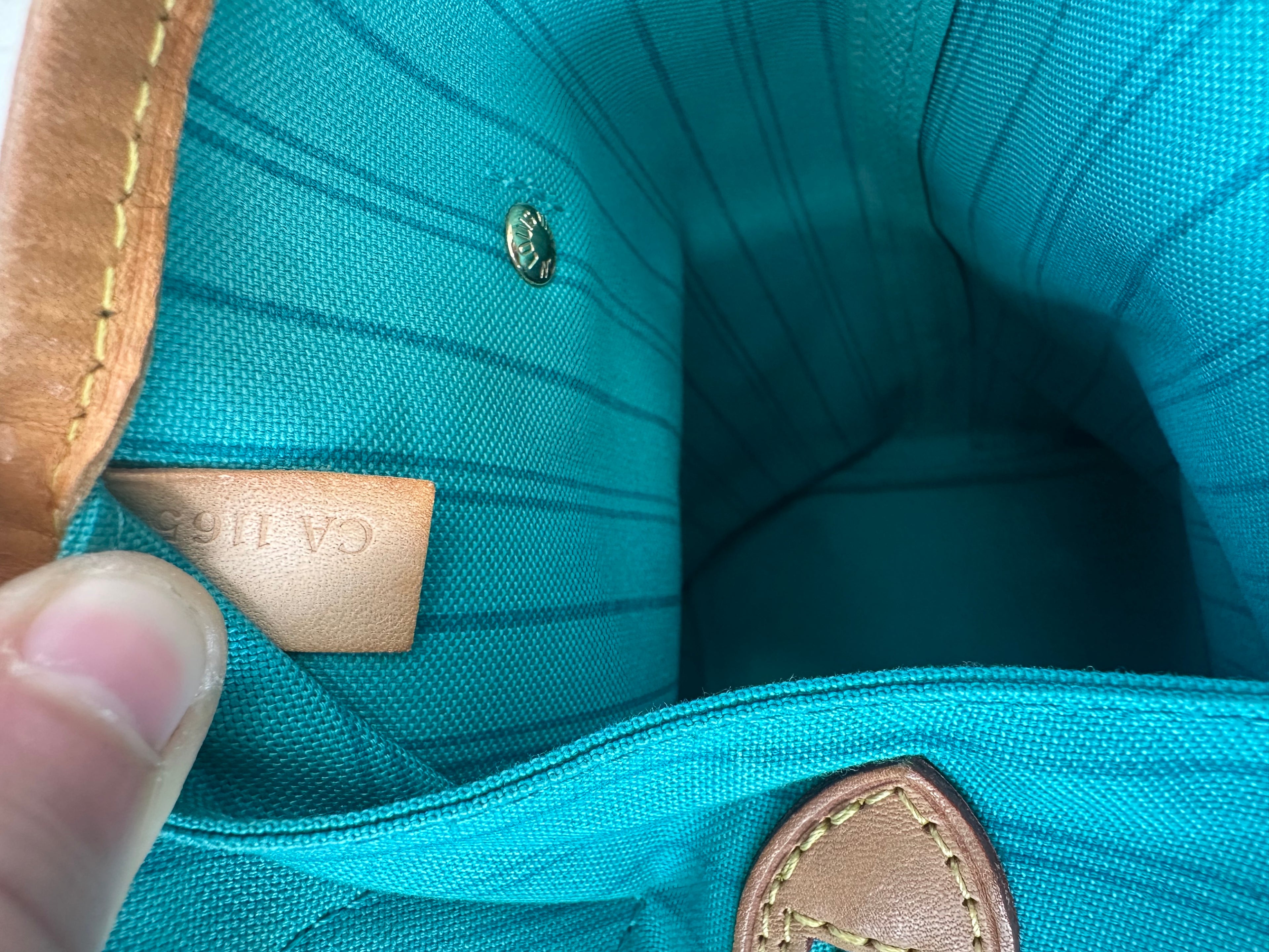 Louis Vuitton Neverfull MM Limited+Pochette